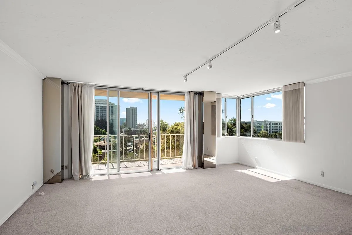 https://cdn.realtyfeed.com/cdn/127/230014924/828cf1c0179cb4344a0554fd0d5bc788.webp