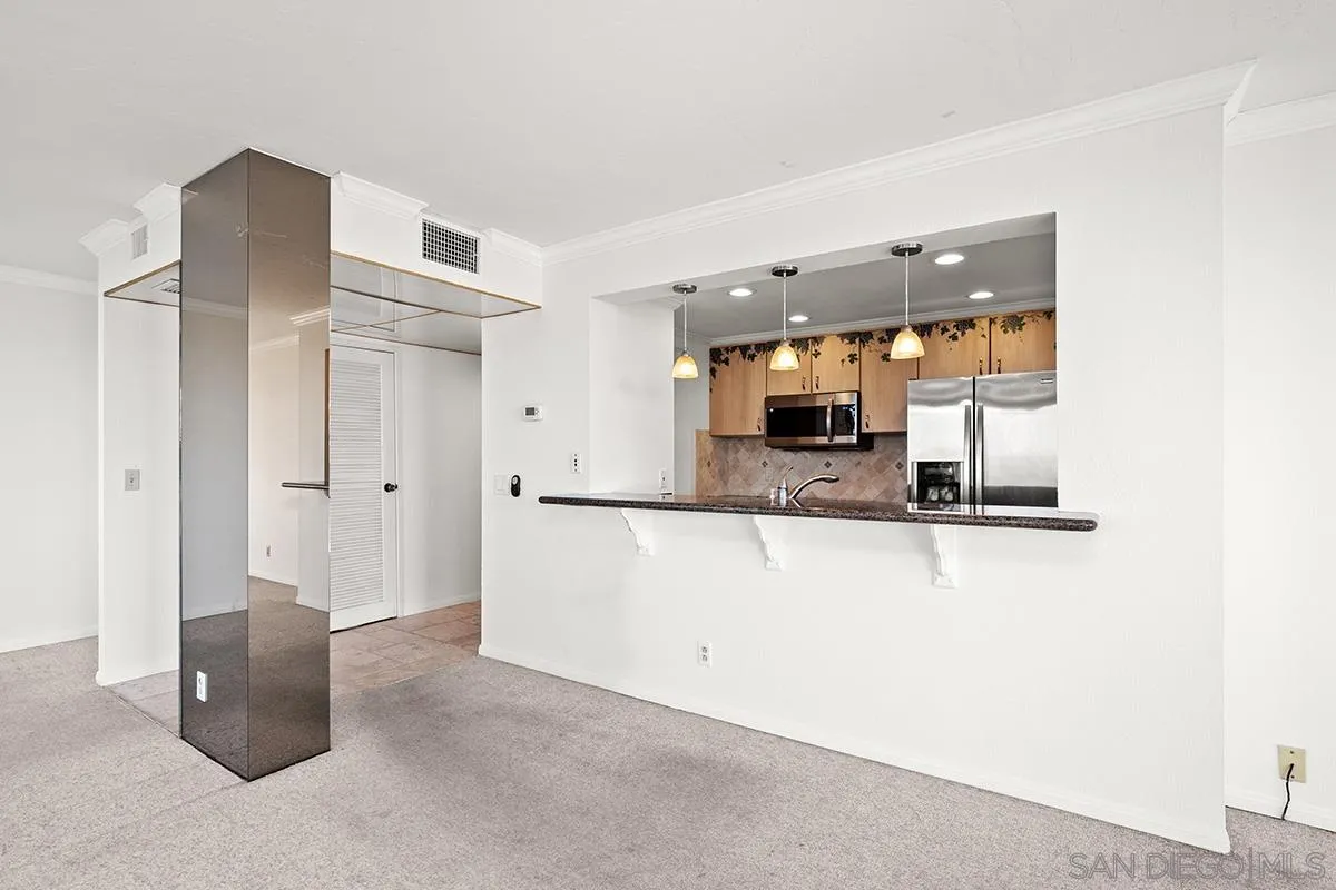 https://cdn.realtyfeed.com/cdn/127/230014924/904eba4077907843e7cff56f1417089b.webp