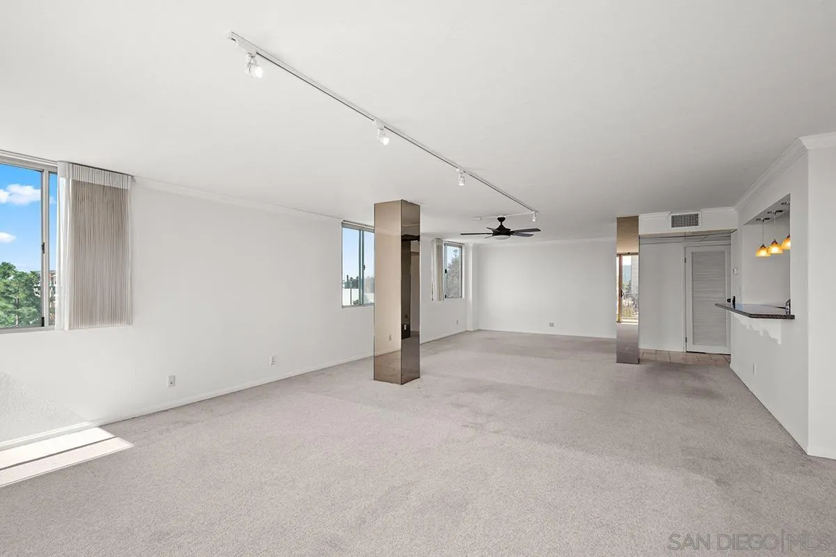 https://cdn.realtyfeed.com/cdn/127/230014924/f796ec04626013733ce35ef81376931a.webp