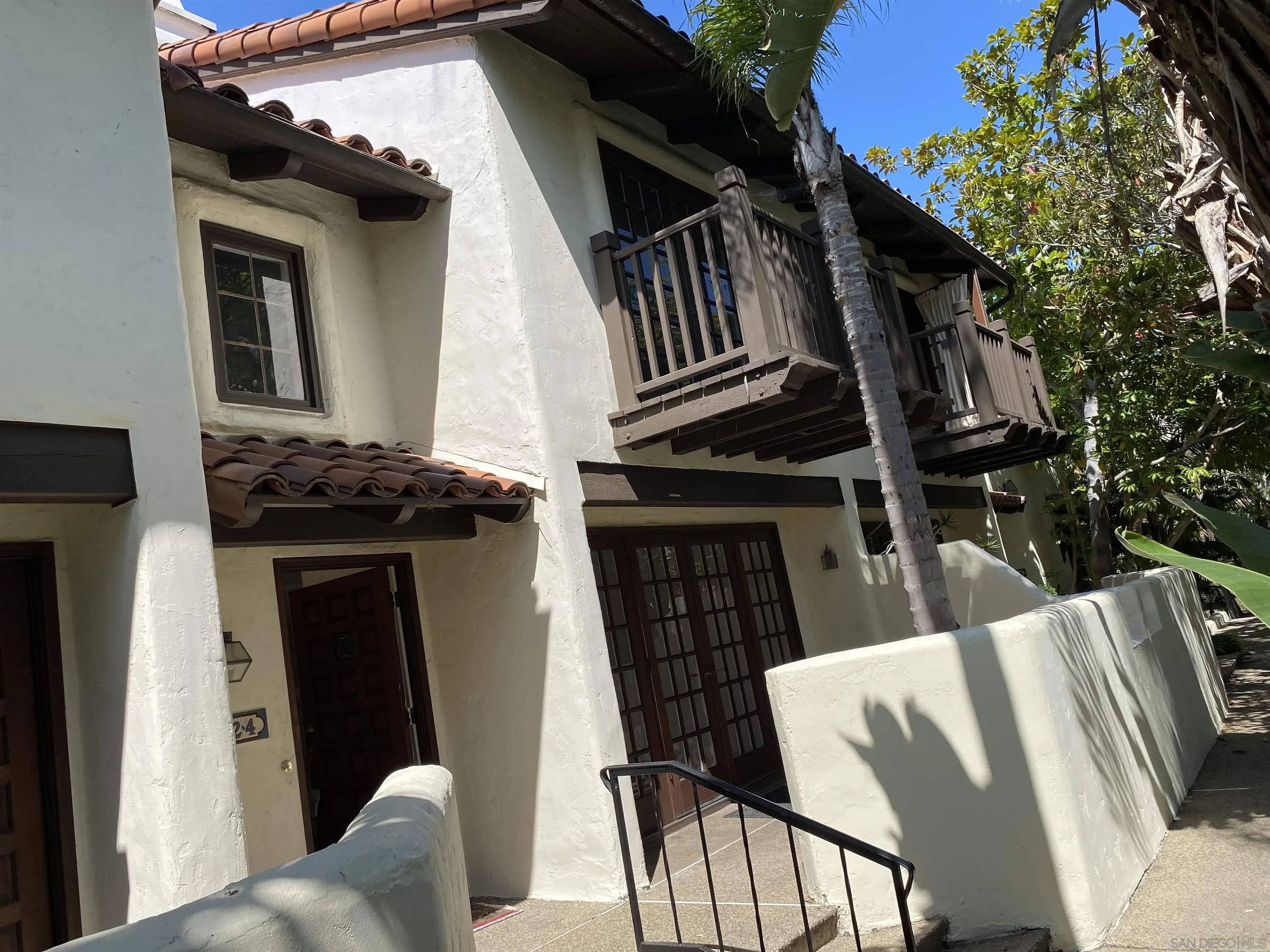 More Details about MLS # 230014931 : 8612 VILLA LA JOLLA DR UNIT 4