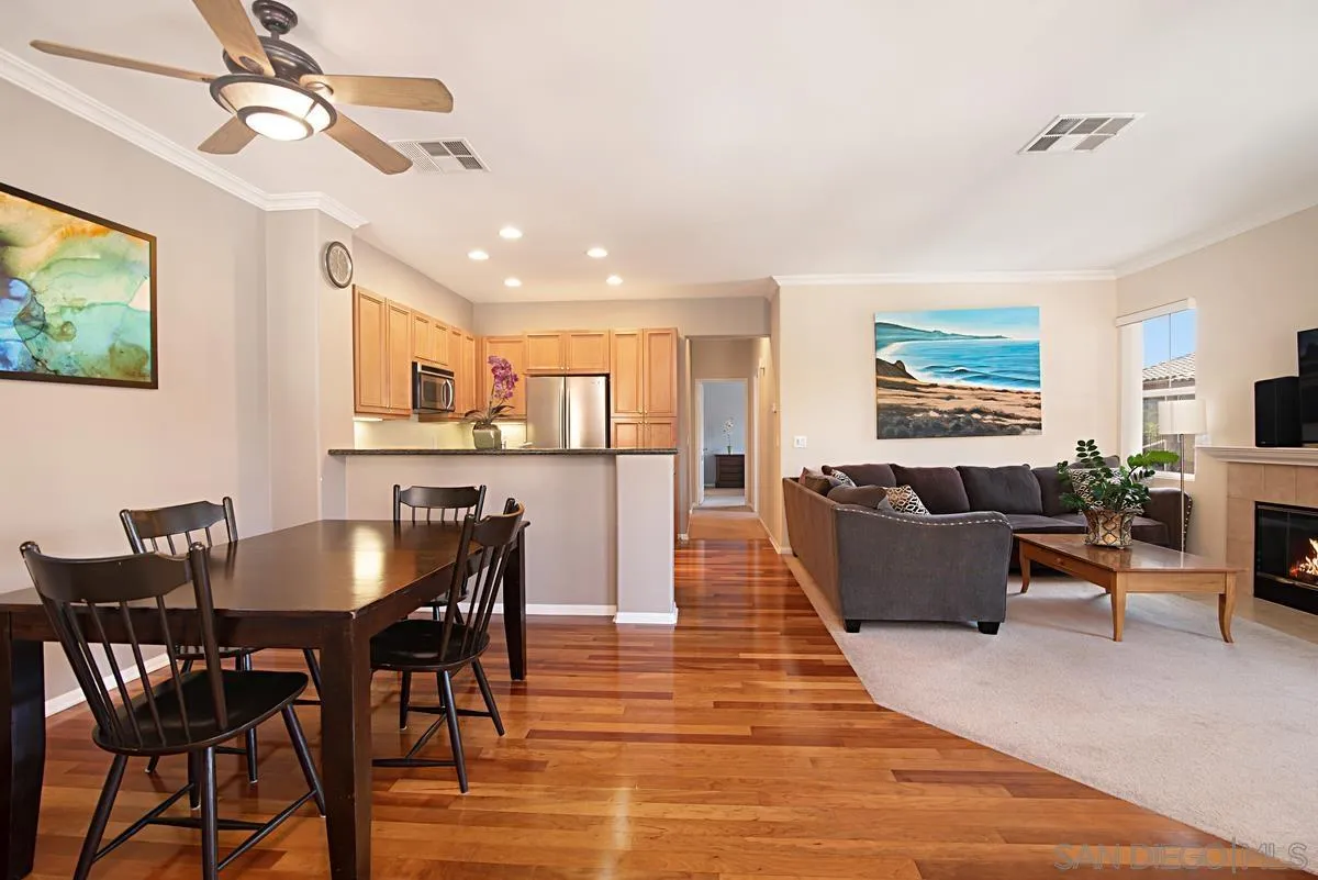 Photo #2: 230014968 Listing 