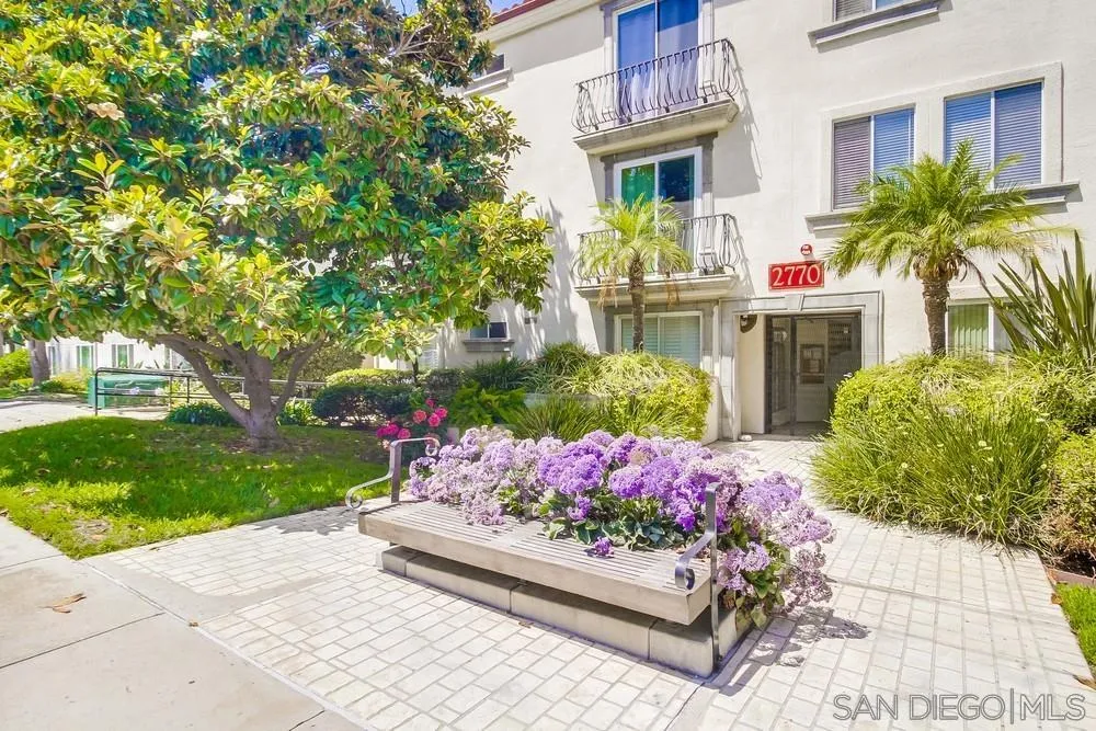 Photo #3: 230015064 Listing 