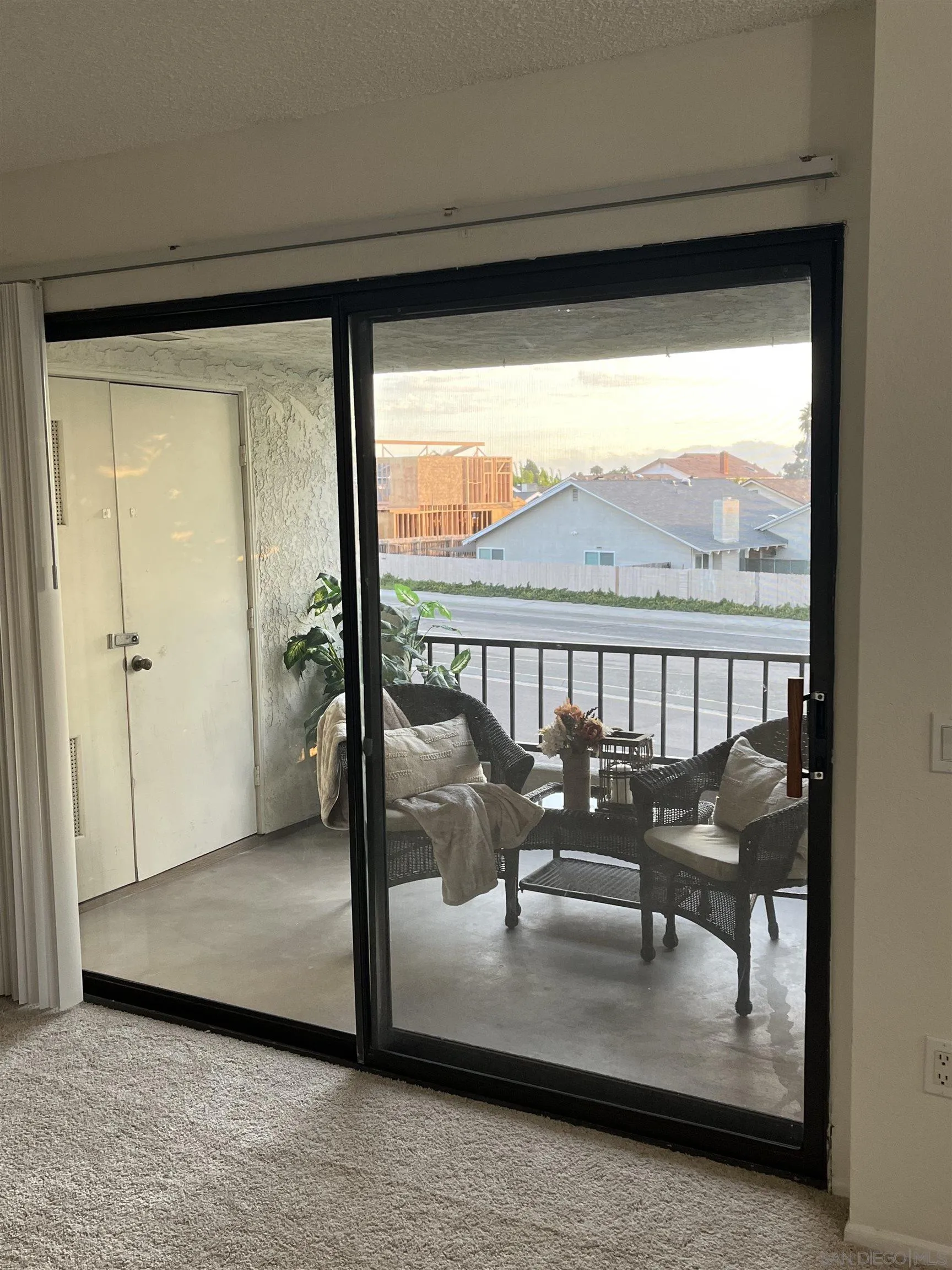 https://cdn.realtyfeed.com/cdn/127/230015367/411349b30a2733f7371fe489904de87a.webp