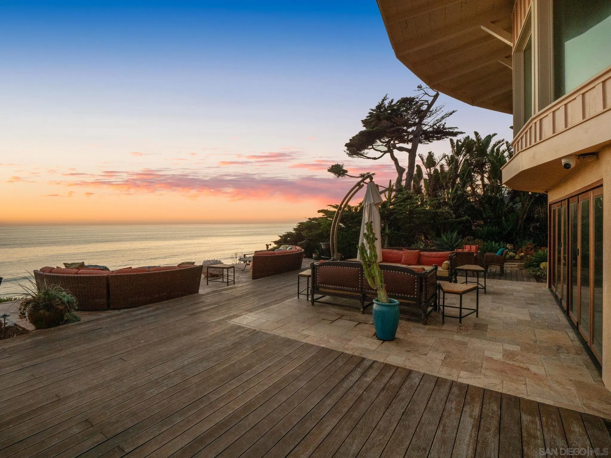 https://cdn.realtyfeed.com/cdn/127/230015468/cc5438f85023375a22d4ed688da589df.webp