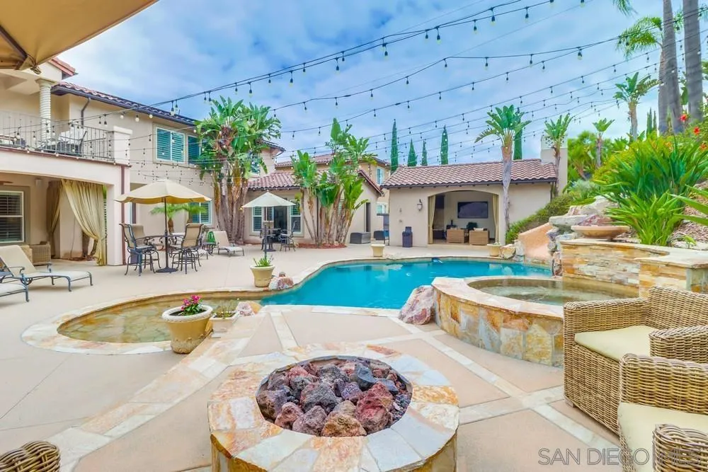 https://cdn.realtyfeed.com/cdn/127/230015867/1c924652f222460447a1f6af83fc16e2.webp