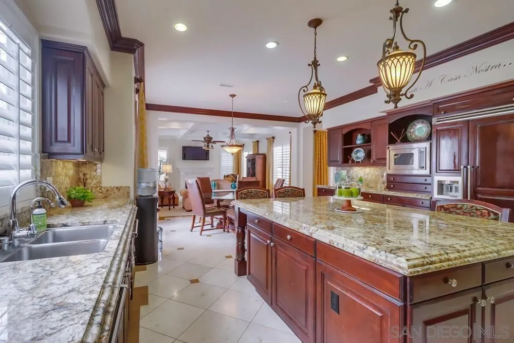 https://cdn.realtyfeed.com/cdn/127/230015867/3bf90c4c93012b4353896b227fb786f7.webp