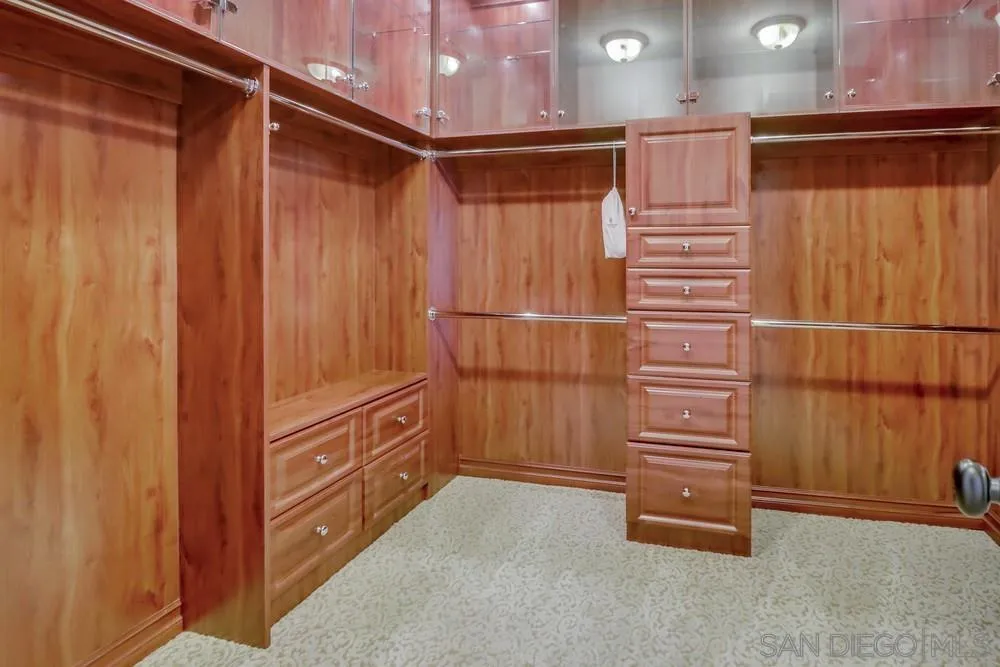 https://cdn.realtyfeed.com/cdn/127/230015867/cbd0630204aa1a5812f7b02338eef1a7.webp