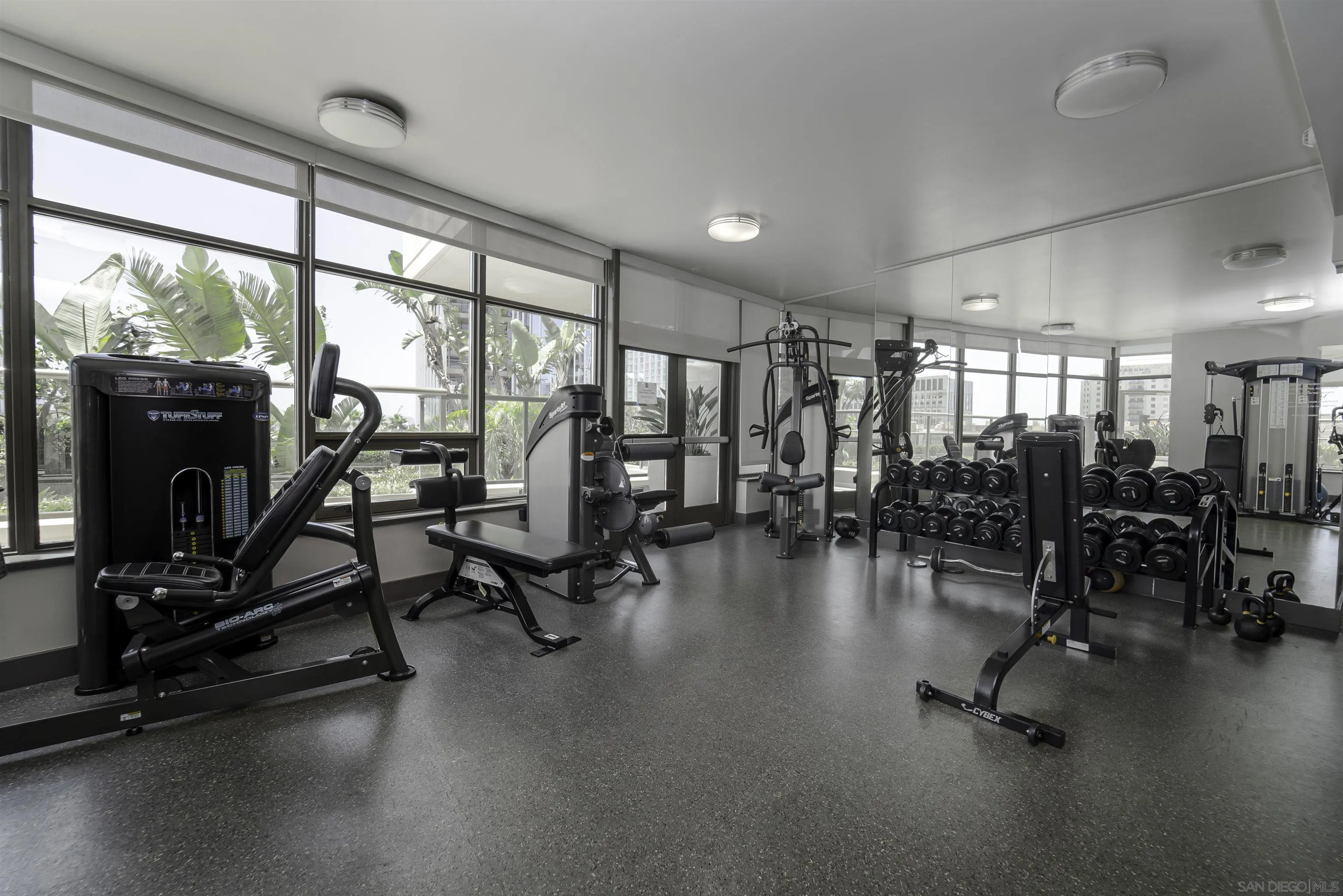 https://cdn.realtyfeed.com/cdn/127/230016743/969a09583039b7b08b56d5f847378fbf.webp