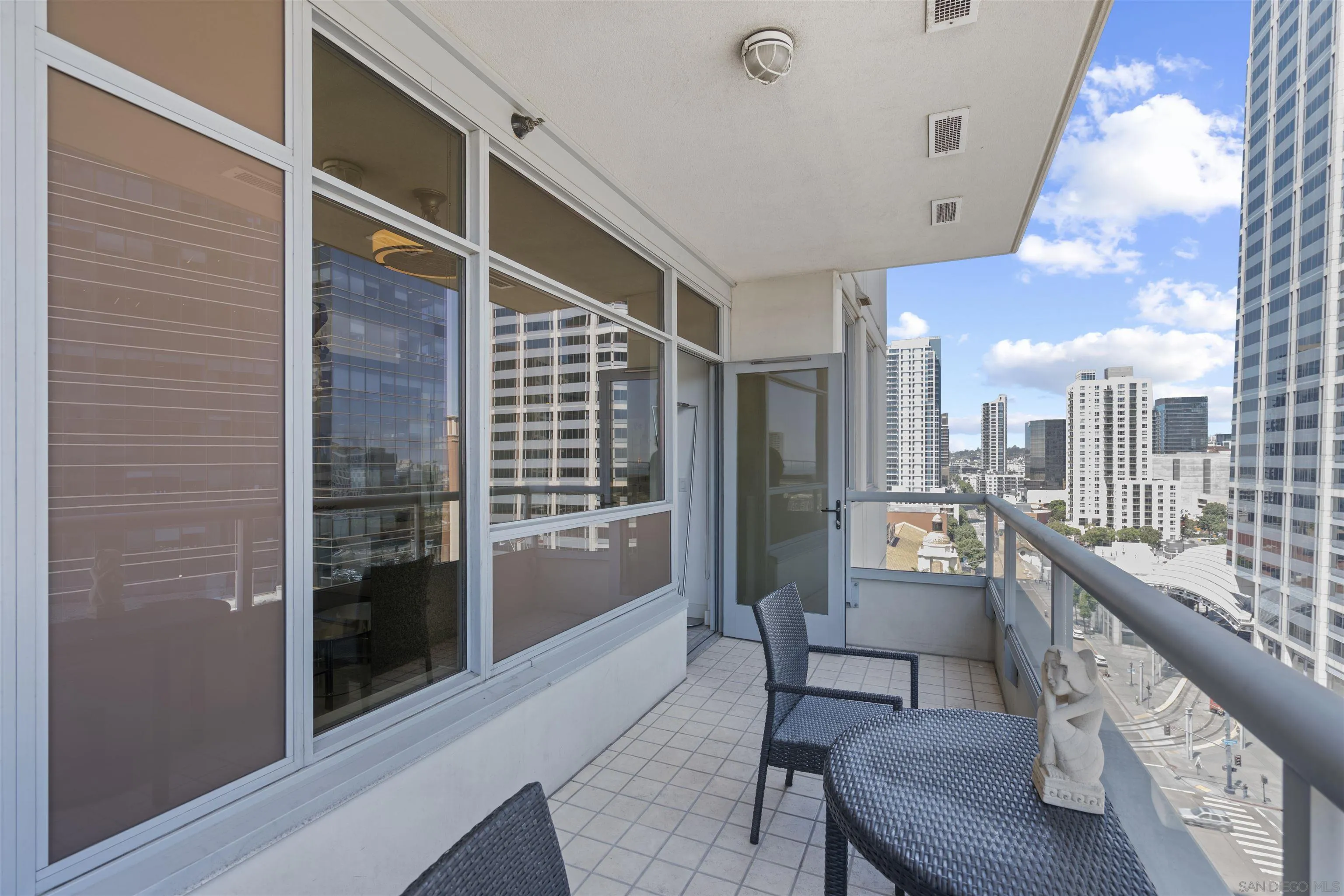 https://cdn.realtyfeed.com/cdn/127/230016743/d2049239246a00602cb9828a093f39f0.webp