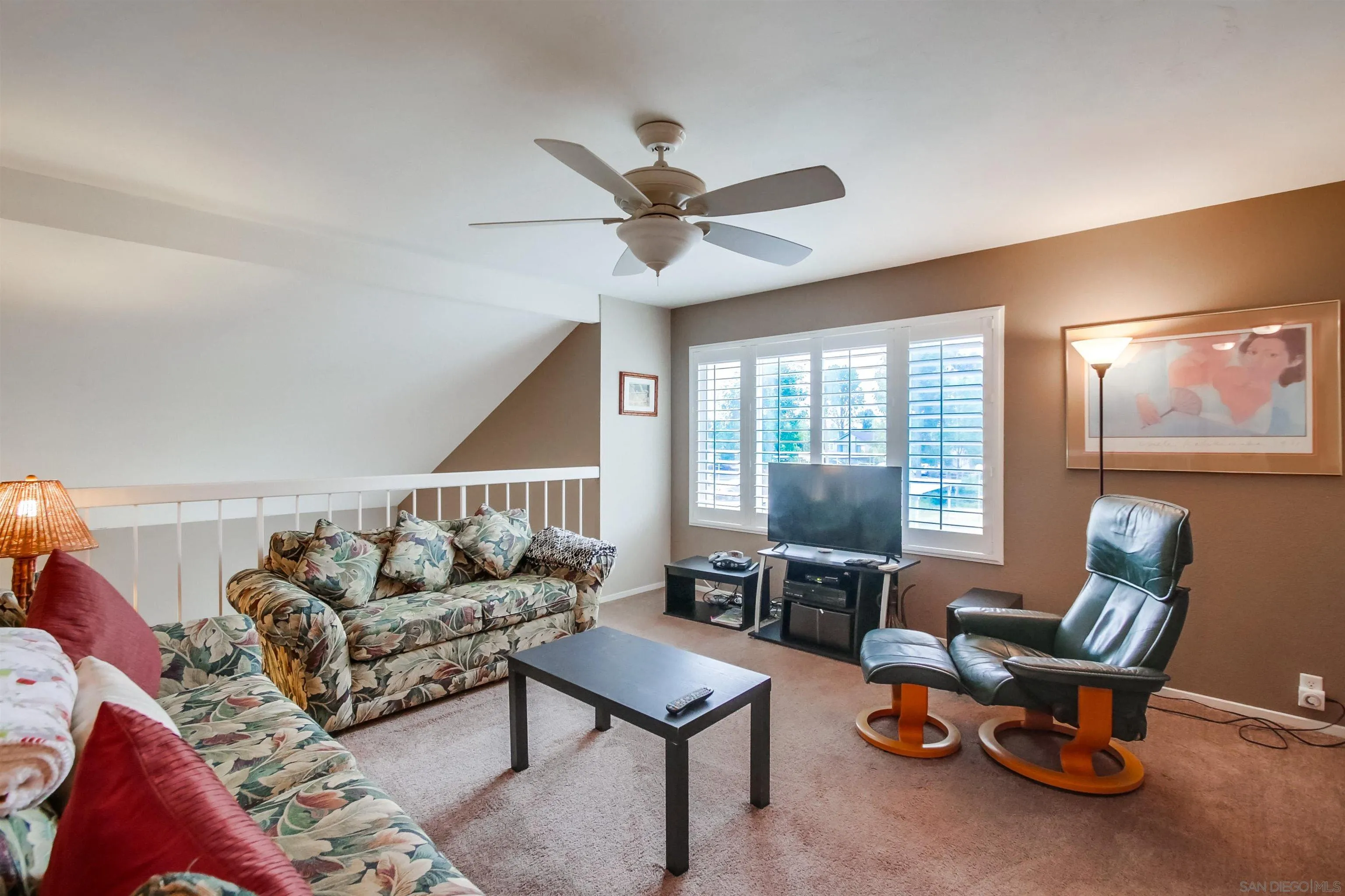 https://cdn.realtyfeed.com/cdn/127/230017219/0c3e11c468957061f49d63f51ba614fc.webp