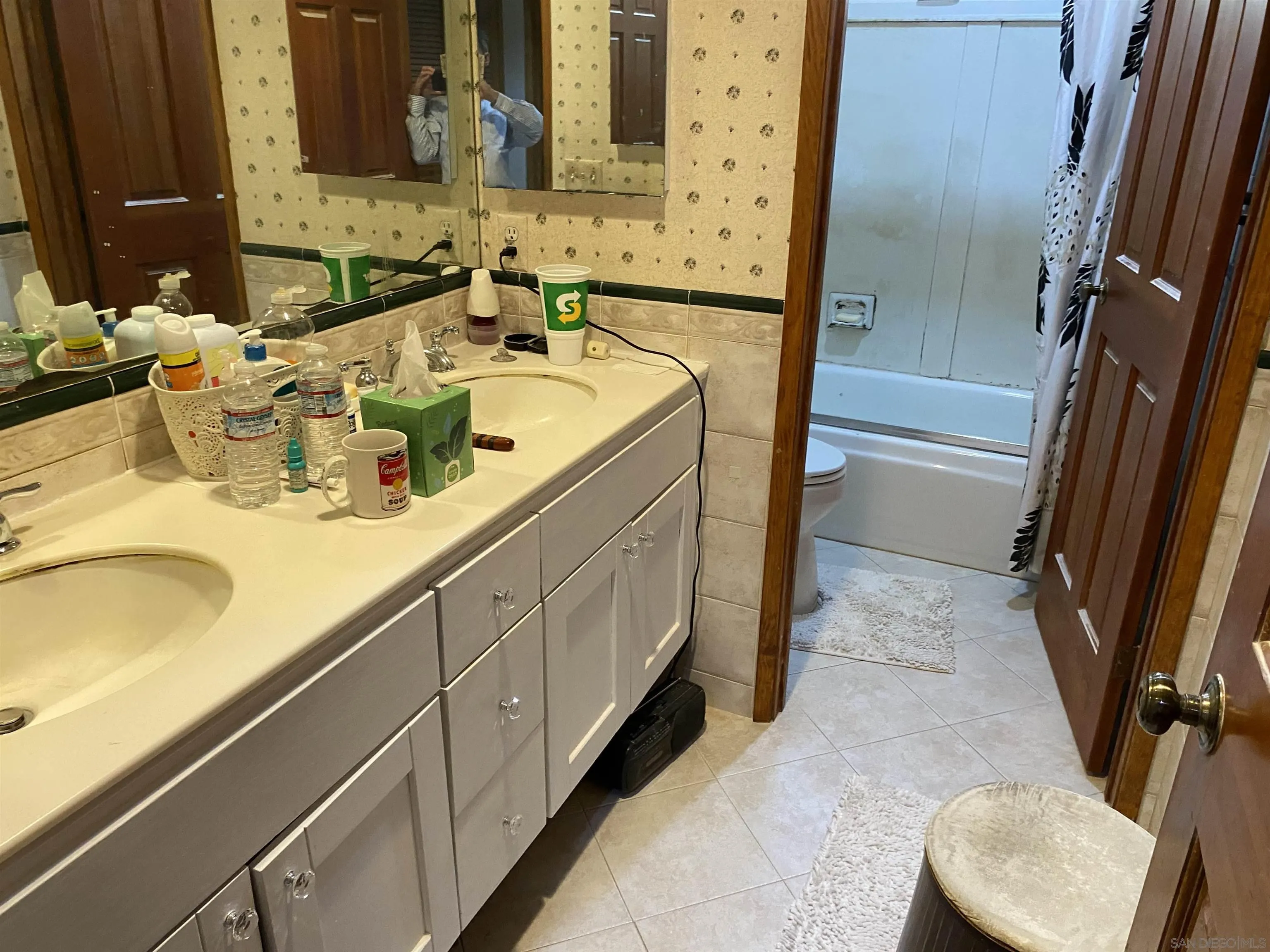 https://cdn.realtyfeed.com/cdn/127/230017407/85ca0e05ee689a226a1d1865ad553e9c.webp