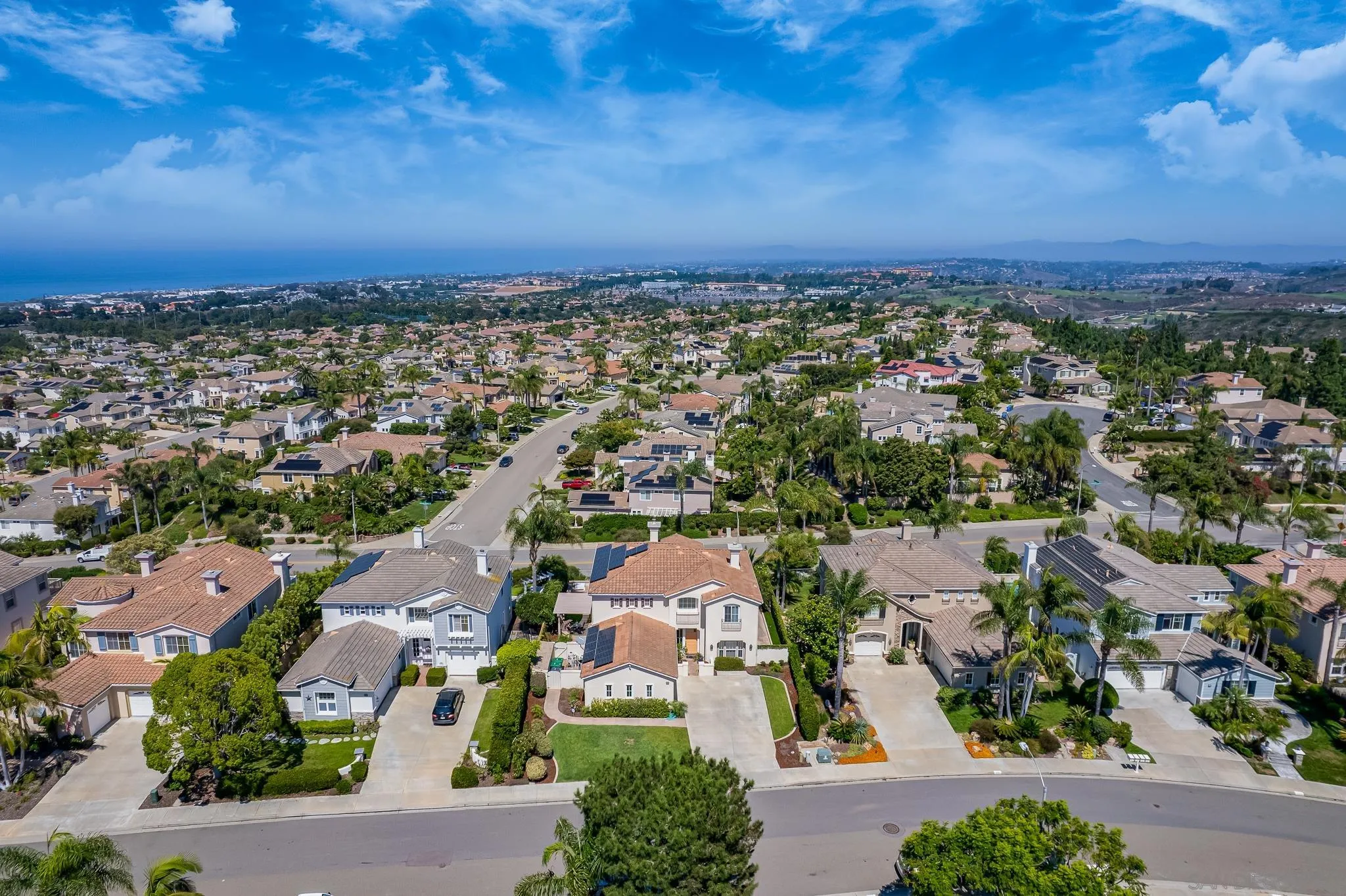 https://cdn.realtyfeed.com/cdn/127/230017507/9361458682f07d1bb1ce2d18b0125b70.webp