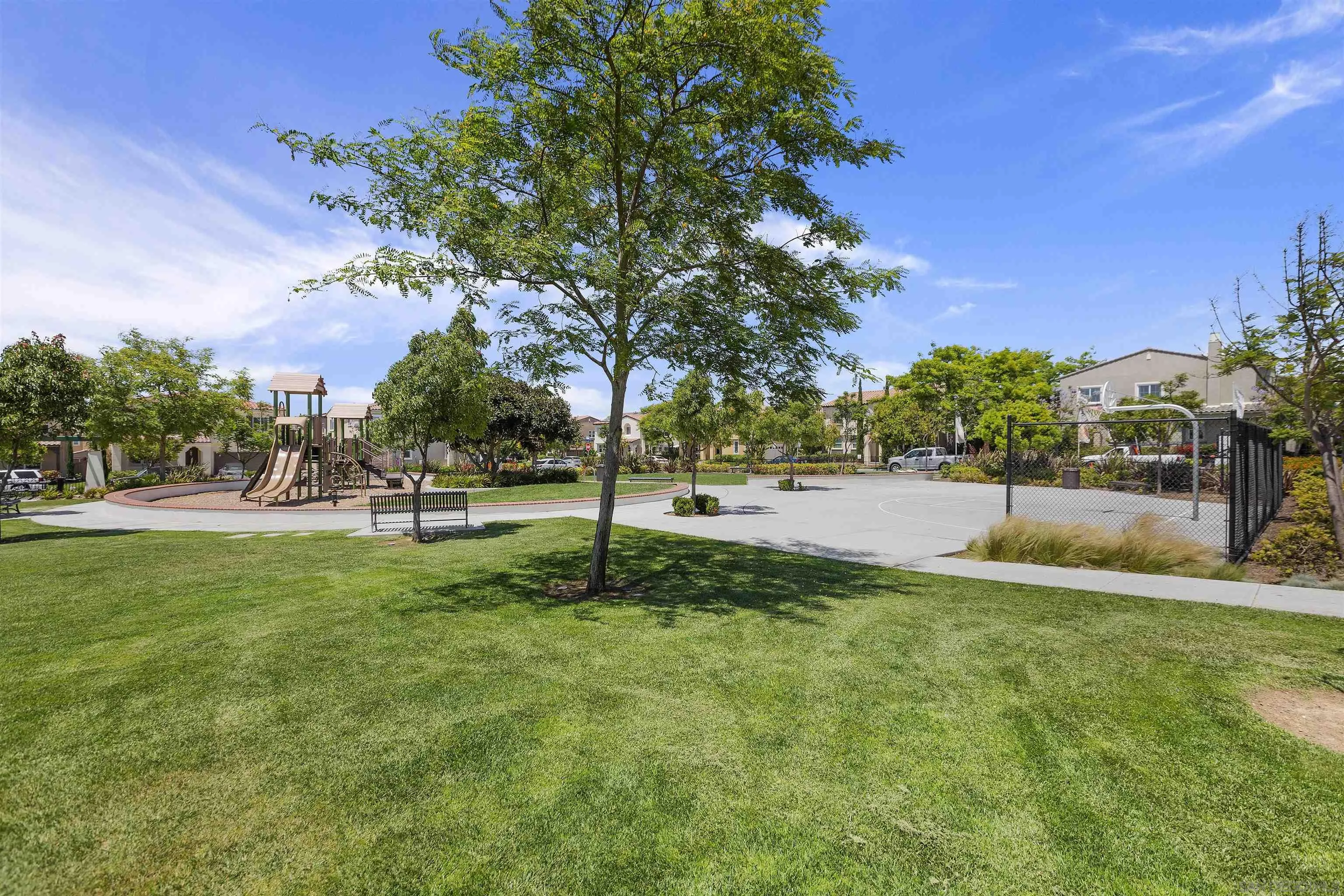 https://cdn.realtyfeed.com/cdn/127/230017546/295fa7321830295ae1198e8c56793fd0.webp