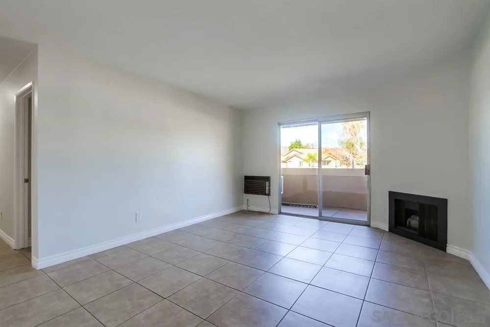 Photo #5: 230017592 Listing 