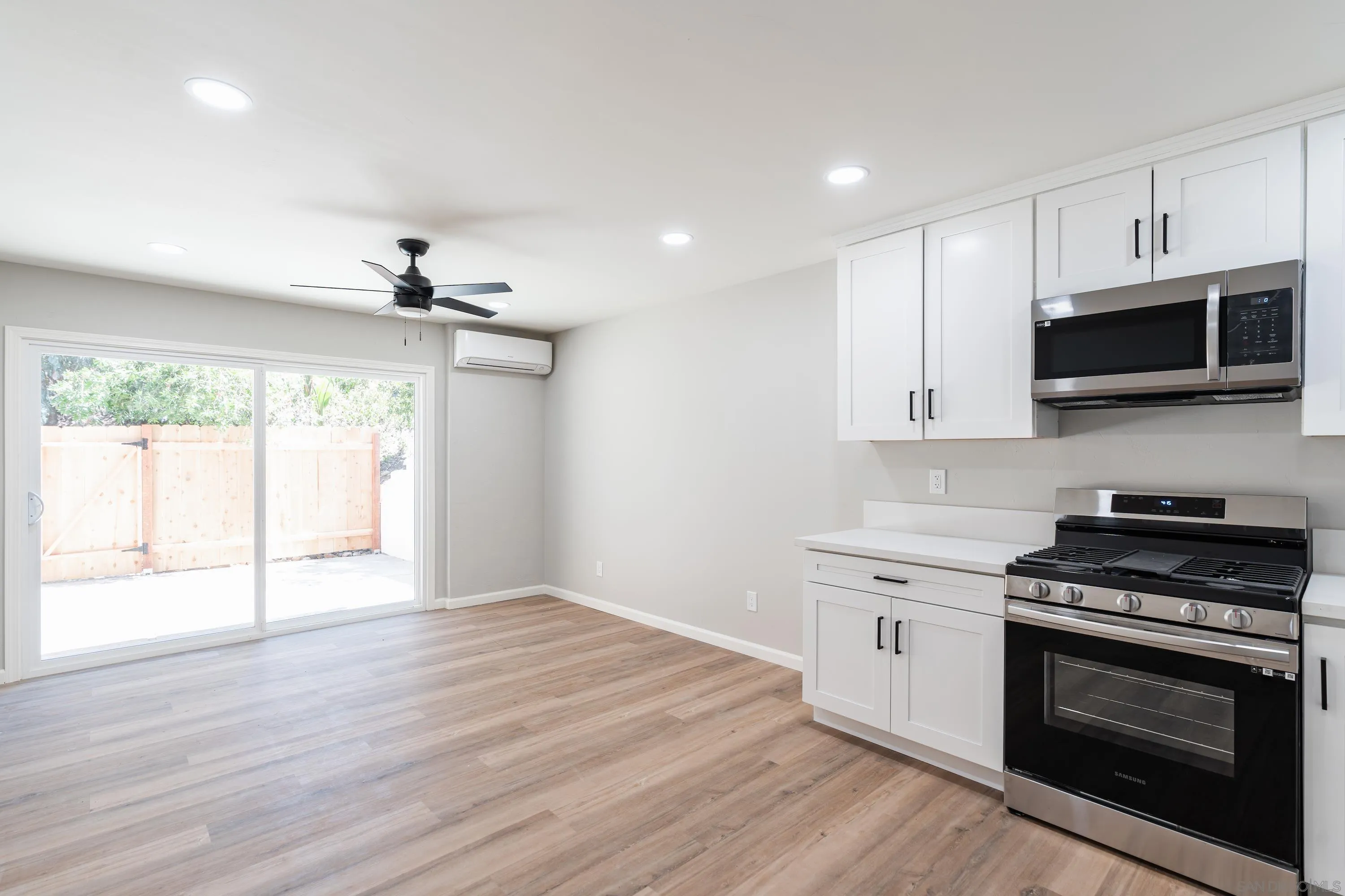 https://cdn.realtyfeed.com/cdn/127/230017954/8472a4ae033918934bd6f051f3813fc6.webp