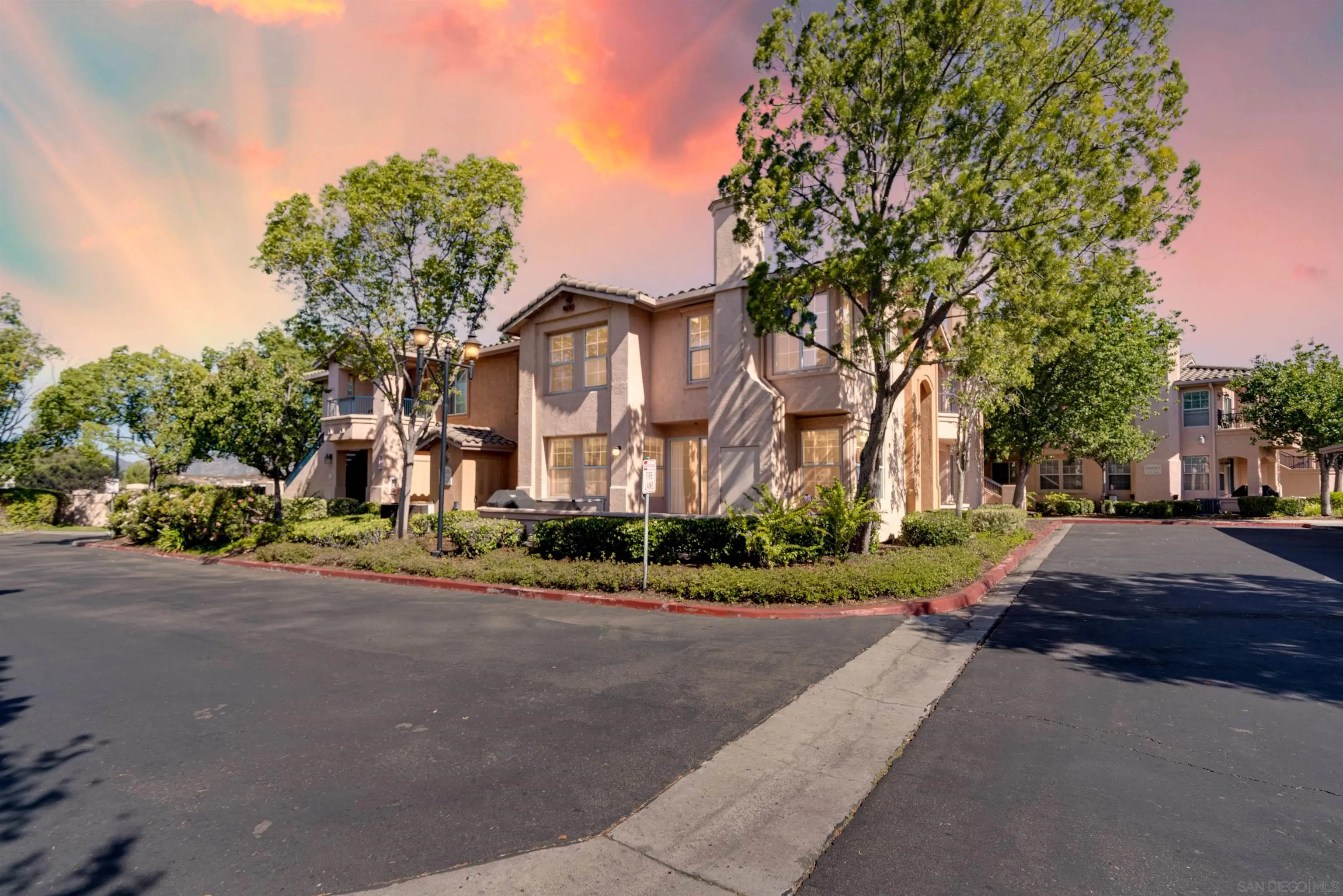Photo #4: 230018071 Listing 