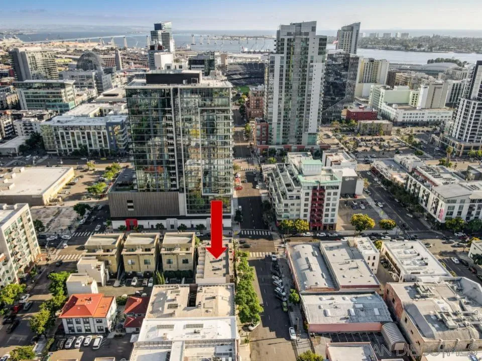 https://cdn.realtyfeed.com/cdn/127/230018158/23041f318dd2d316ee73494dedb55890.webp