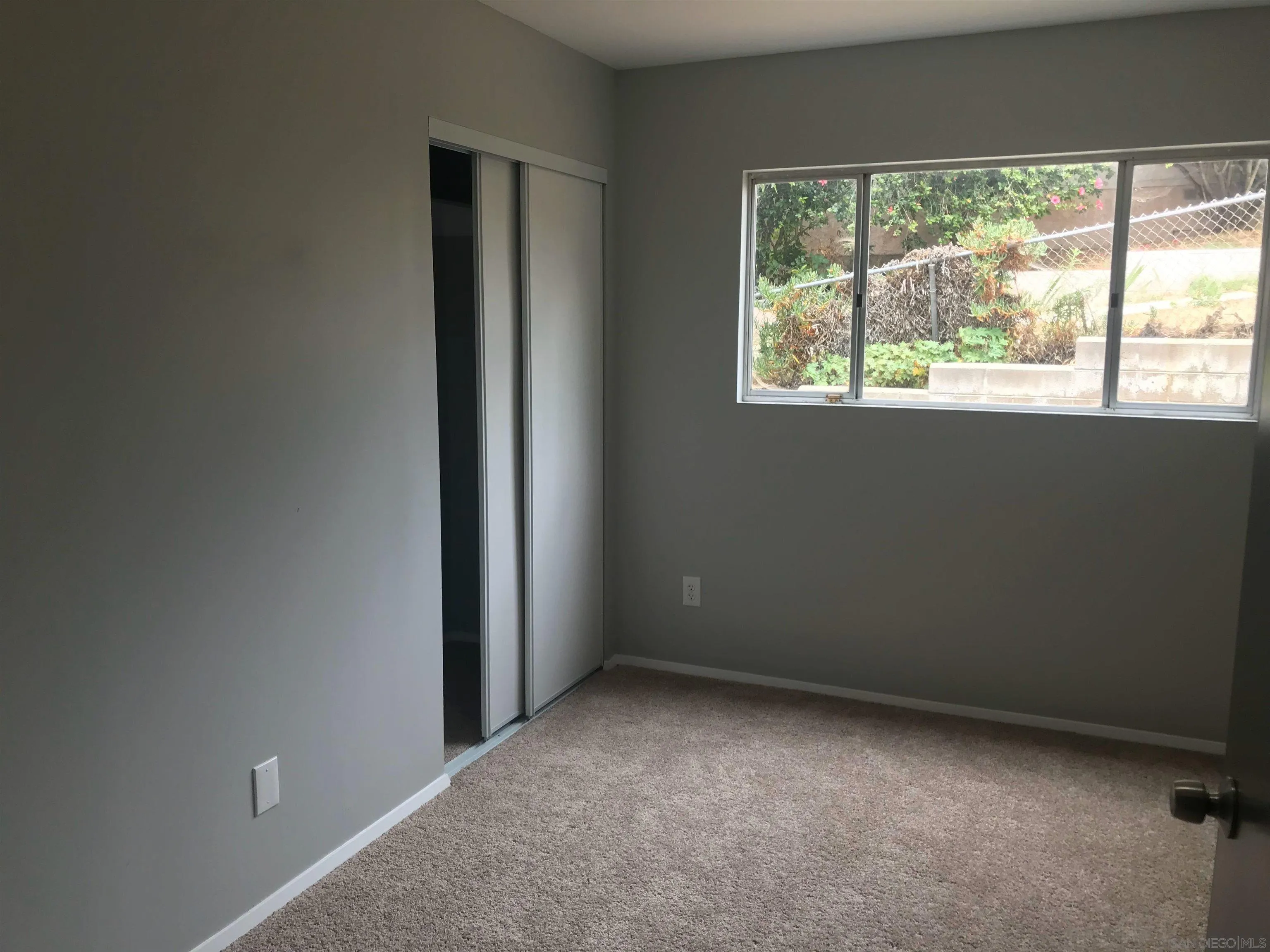 https://cdn.realtyfeed.com/cdn/127/230018241/2932b462c010071995c56066cc3e721a.webp