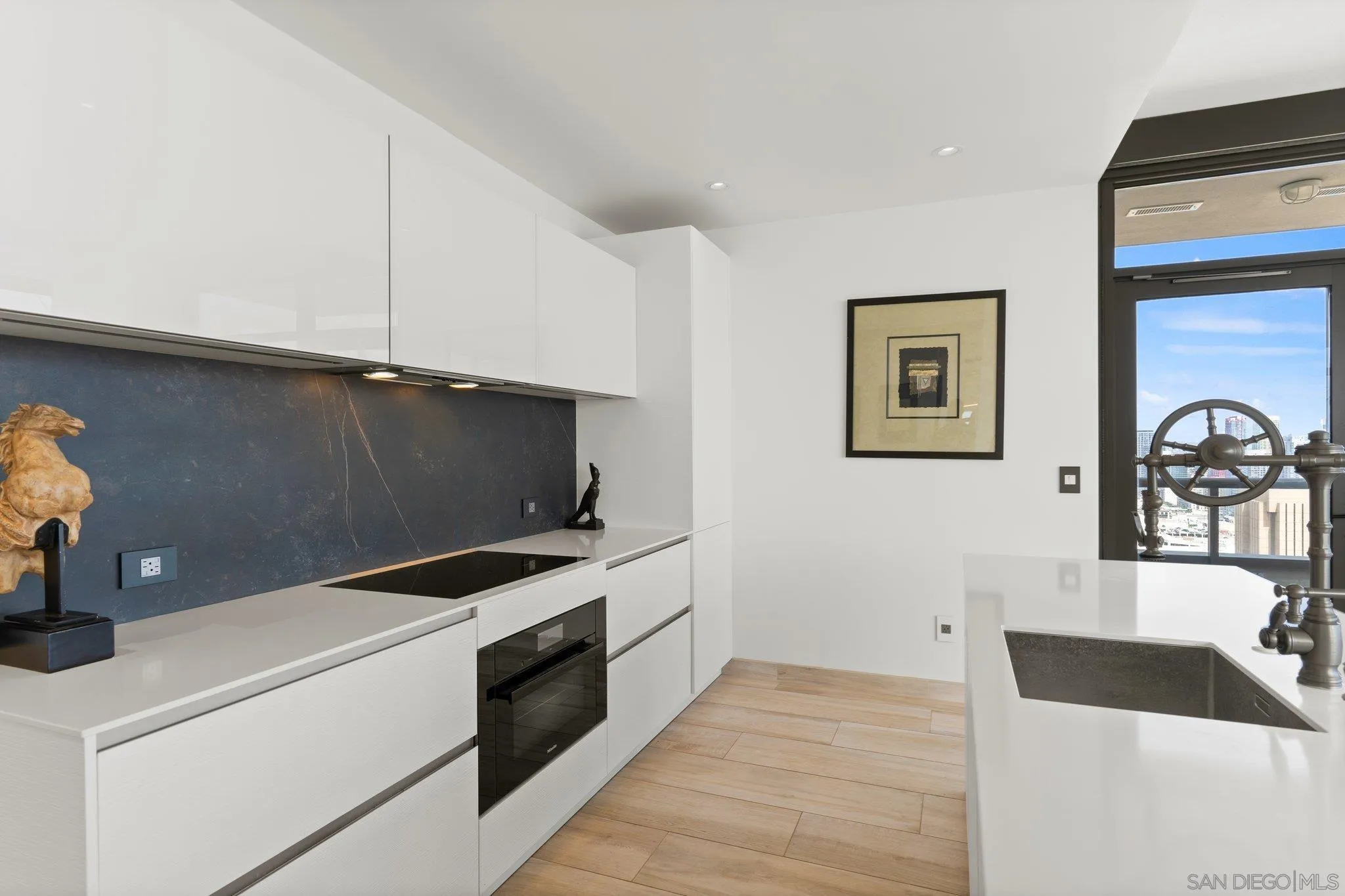 https://cdn.realtyfeed.com/cdn/127/230018432/8320d1fc74b91786e16e55c90bed8517.webp