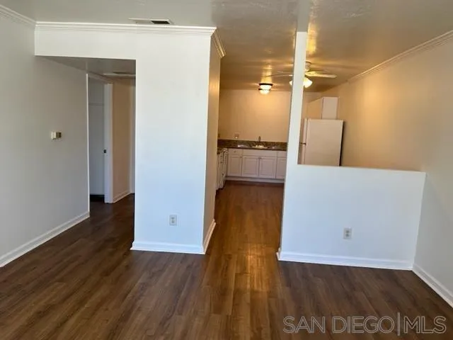 Photo #3: 230018446 Listing 