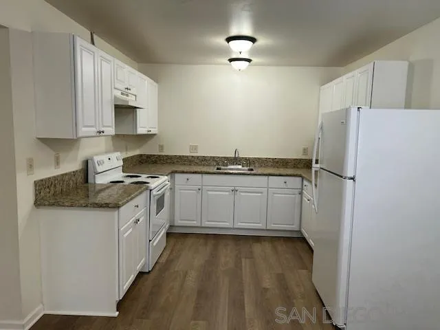 Photo #4: 230018446 Listing 