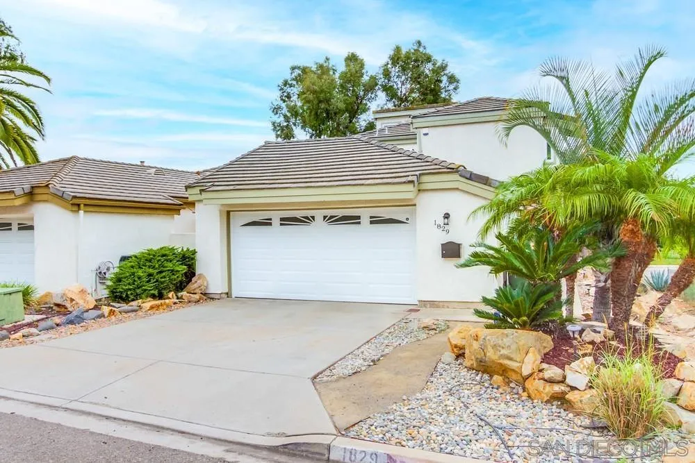 Photo #3: 230018545 Listing 