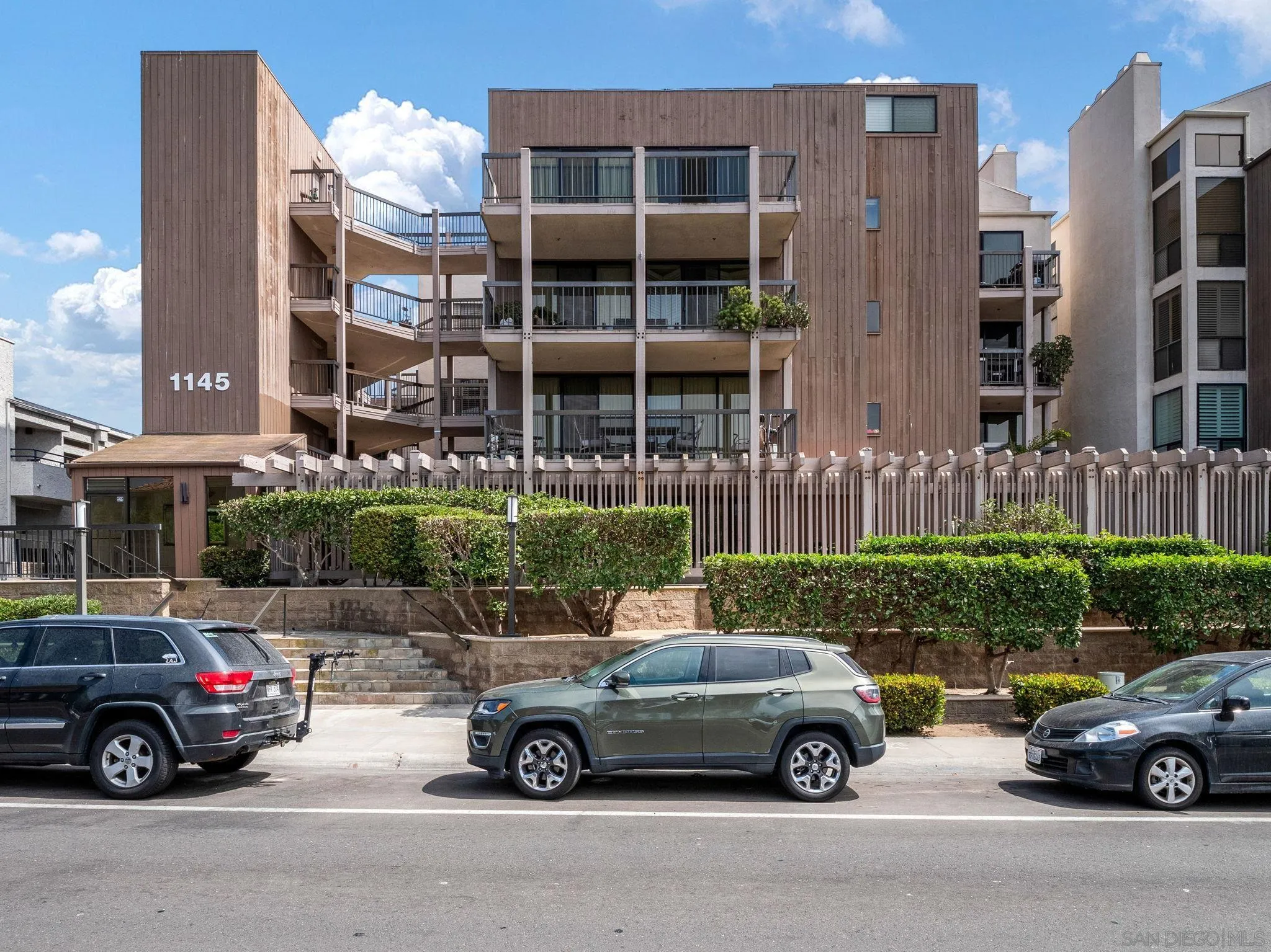 https://cdn.realtyfeed.com/cdn/127/230018628/105e279c0fc11214beb3a48357c79b35.webp