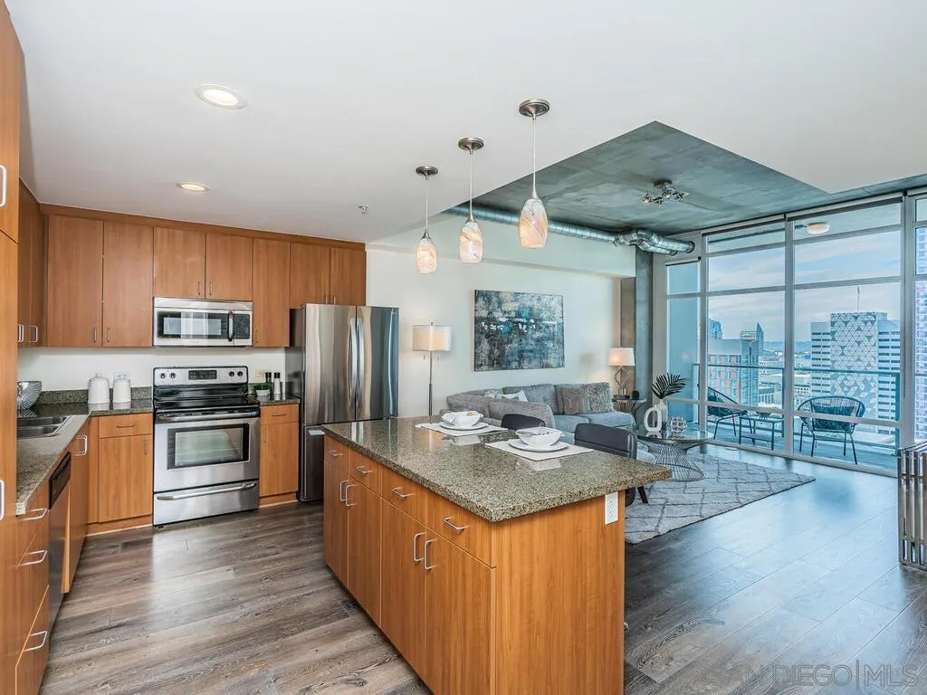 Photo #6: 230018739 Listing 