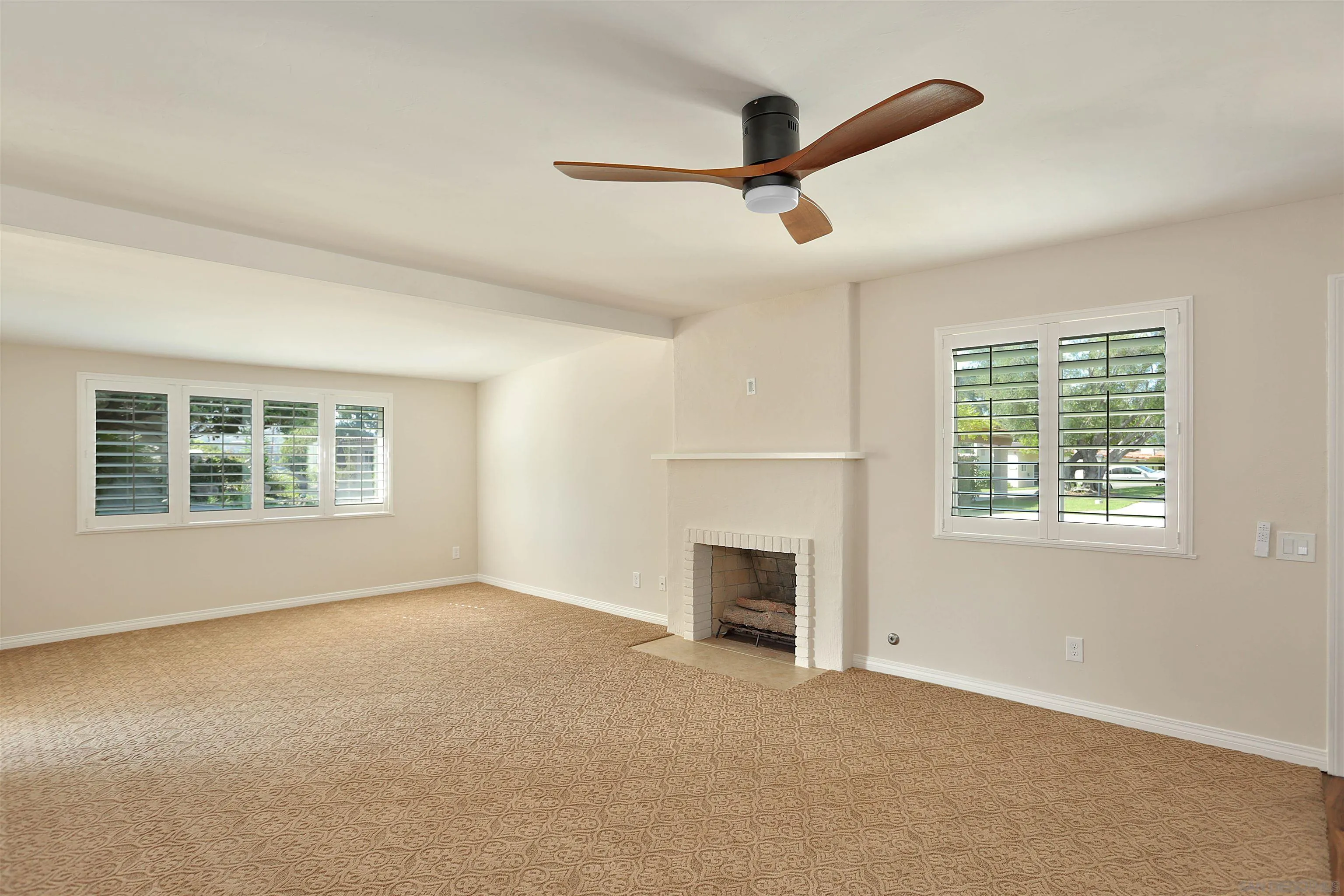 Photo #6: 230018973 Listing 