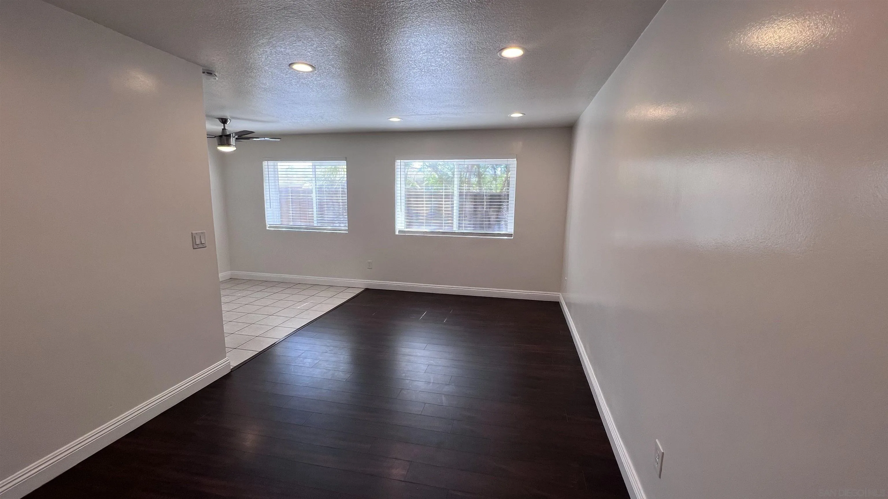 Photo #4: 230018983 Listing 
