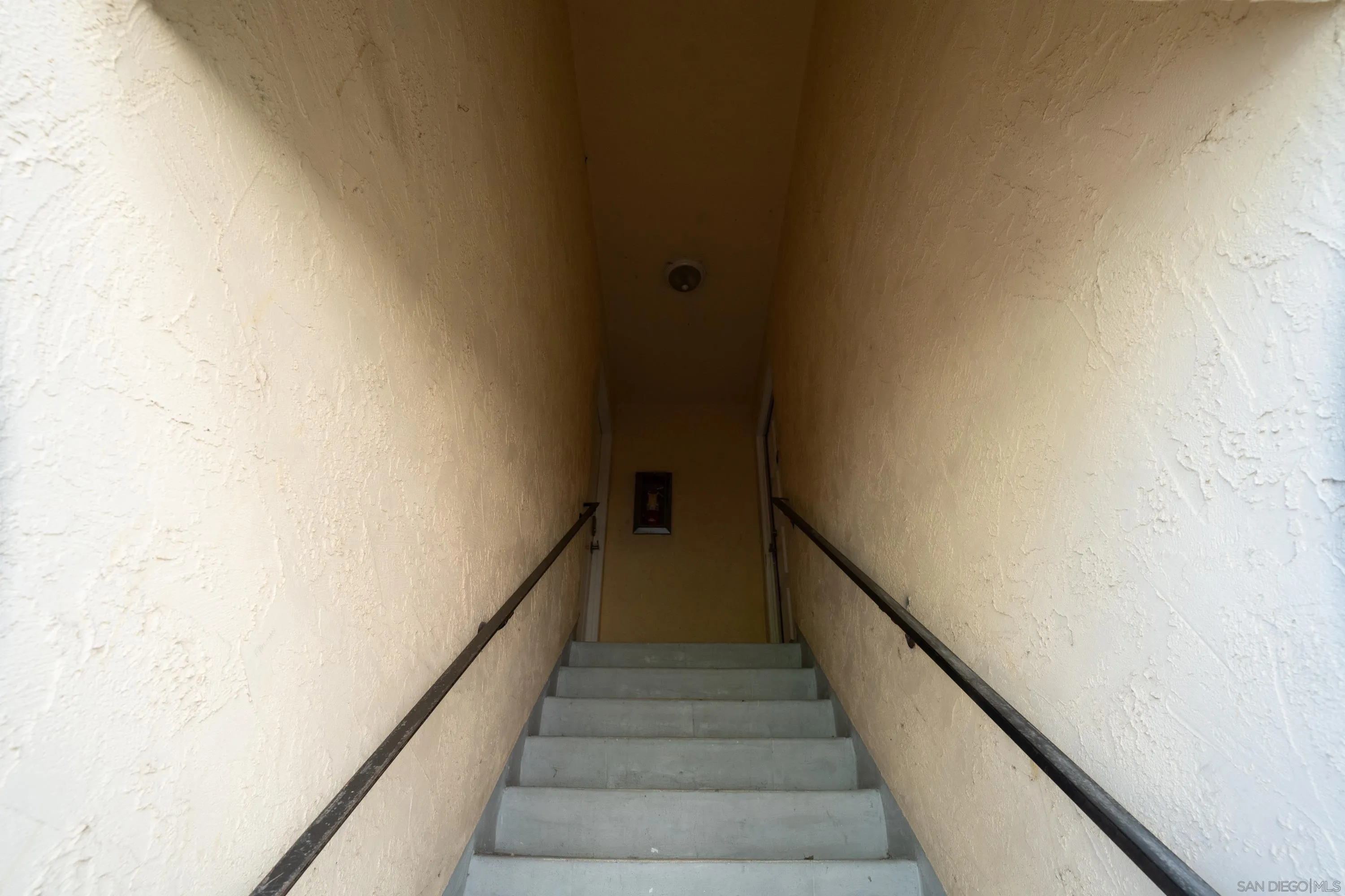 Photo #2: 230019059 Listing 