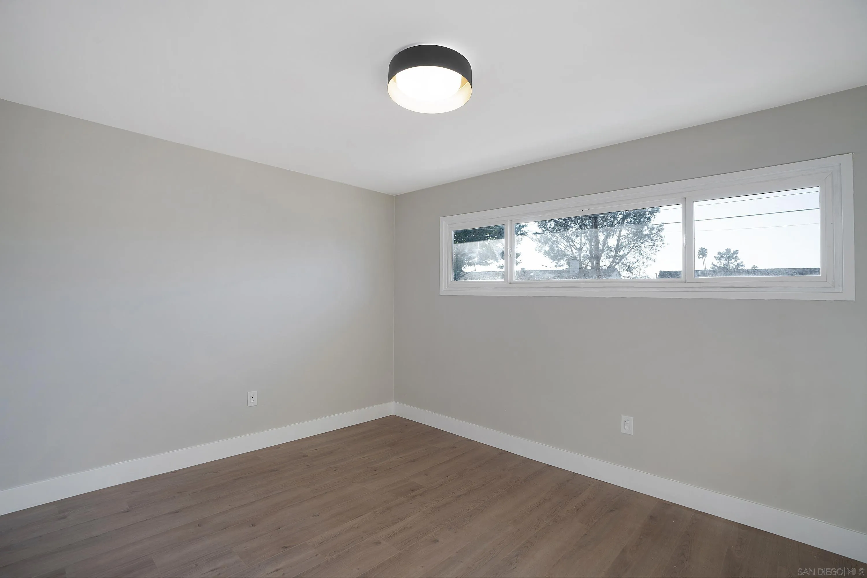 https://cdn.realtyfeed.com/cdn/127/230019073/bf06cc145349343cc20499b74d81bffa.webp