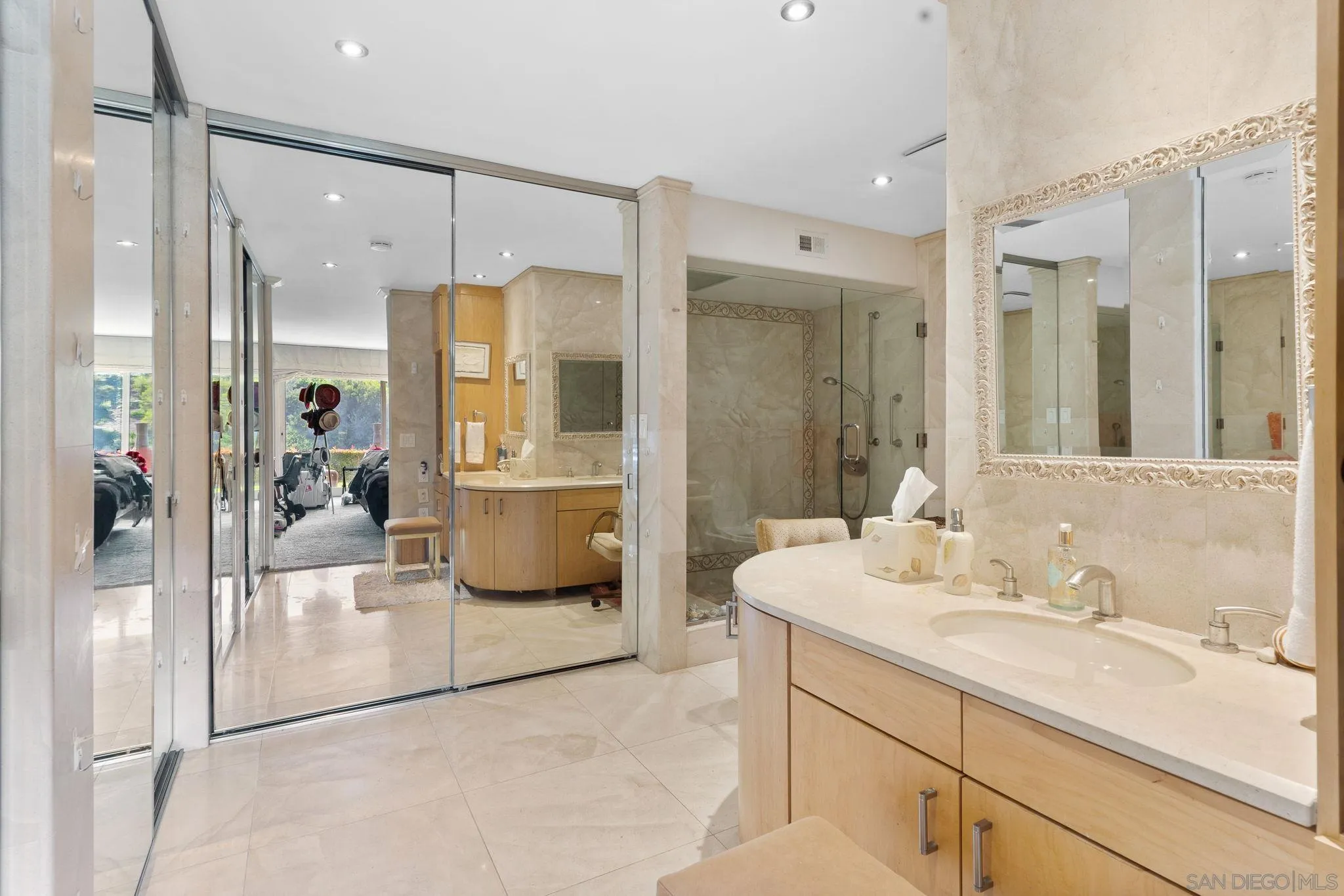https://cdn.realtyfeed.com/cdn/127/230019193/5ed30305cffc9d59a4a02ab4119738f9.webp