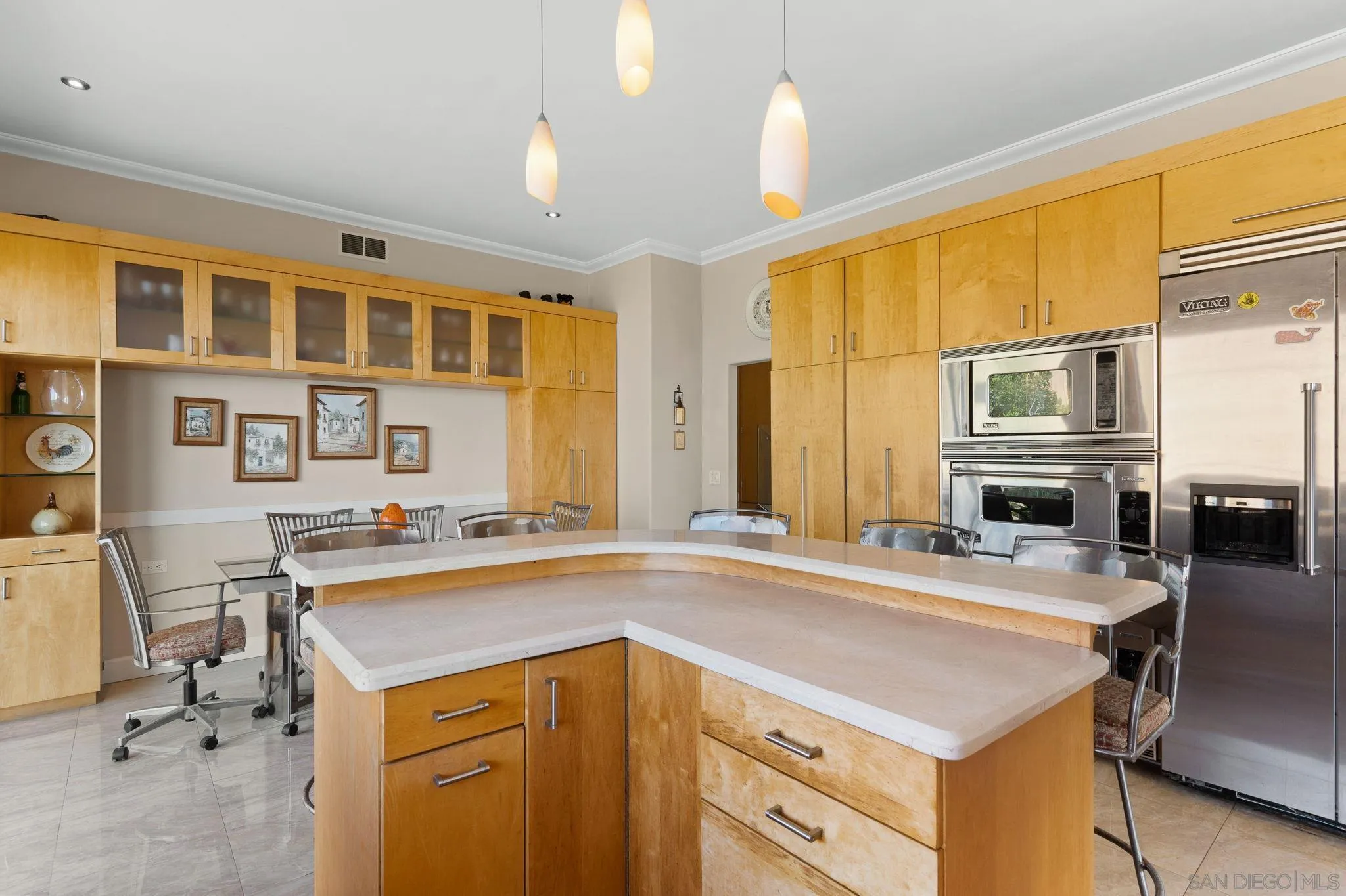 https://cdn.realtyfeed.com/cdn/127/230019193/83160b5f31059655725e77a74f32f859.webp