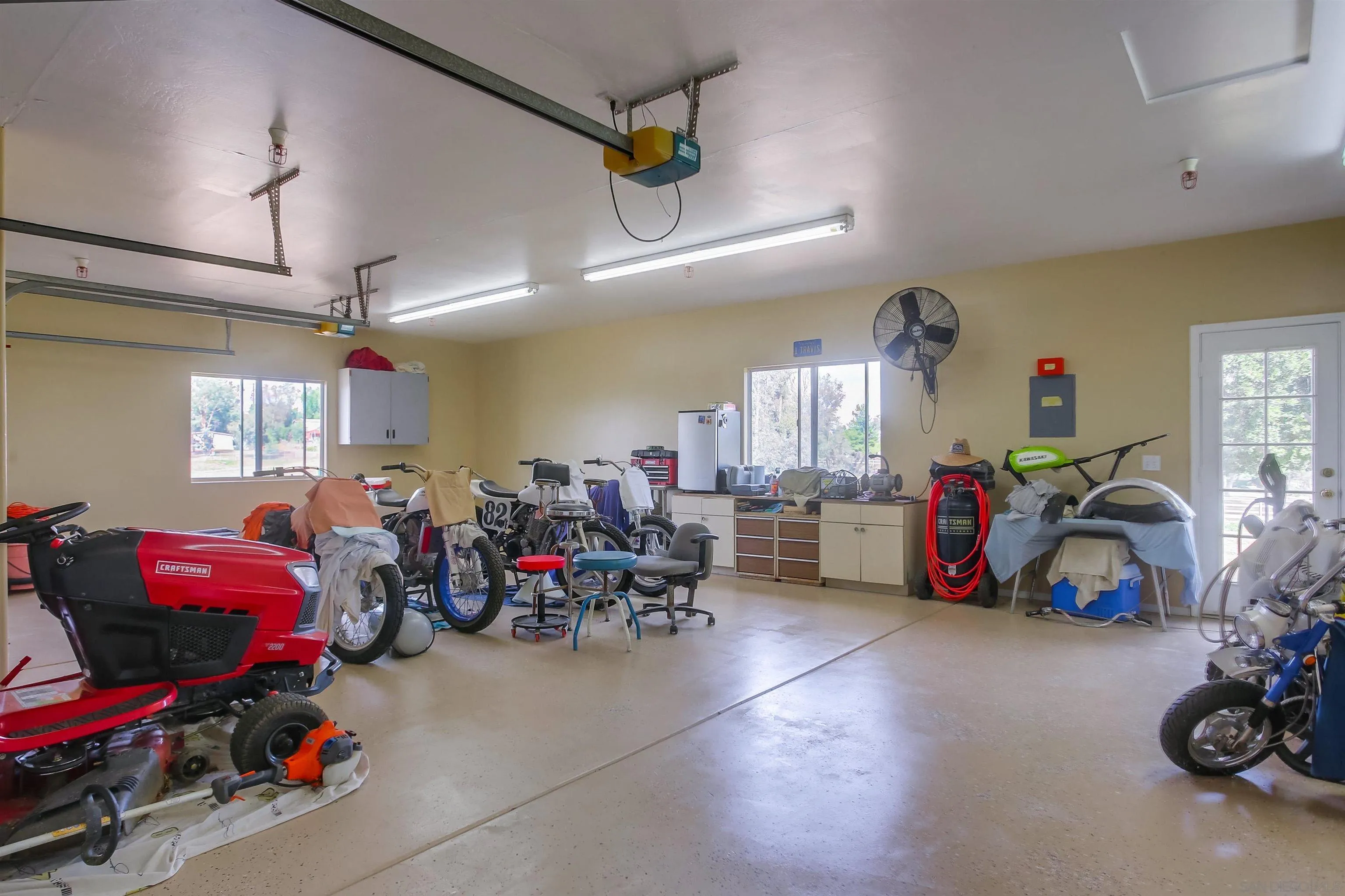 https://cdn.realtyfeed.com/cdn/127/230019527/987ce0f947473209214a9a93a534c739.webp