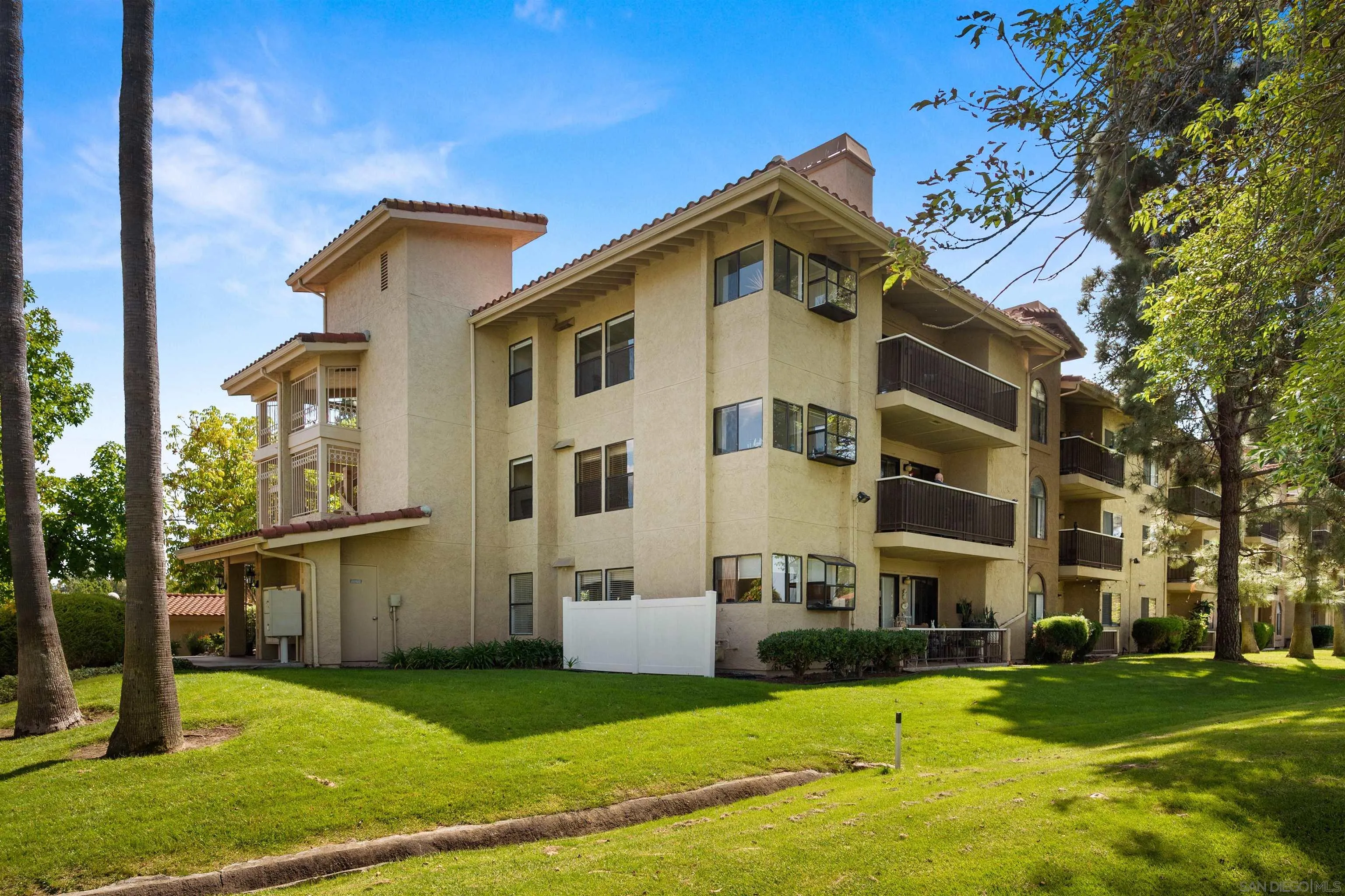 https://cdn.realtyfeed.com/cdn/127/230019546/2fbf3c5d95fb0c8463cd5332b2bb1b9e.webp