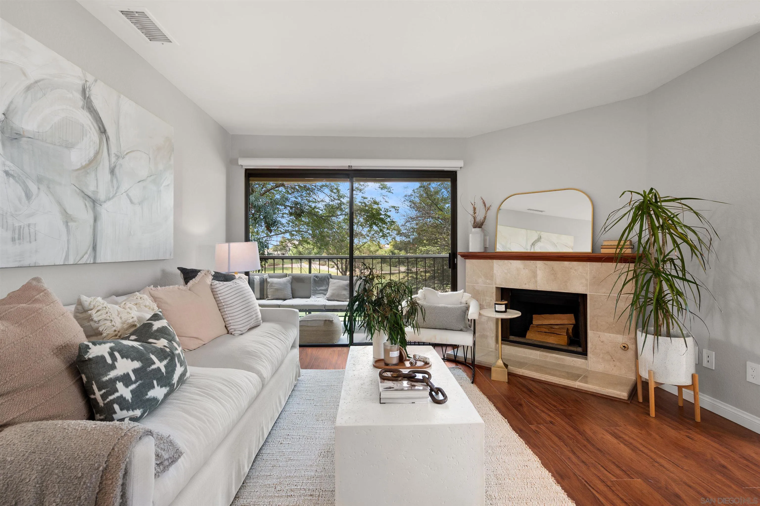 https://cdn.realtyfeed.com/cdn/127/230019546/dc2e37b9c8495c854286f9a2ac708674.webp