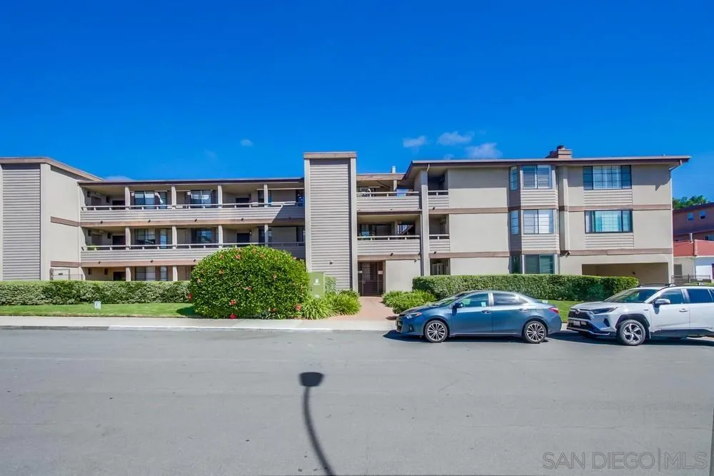 Photo #2: 230020129 Listing 