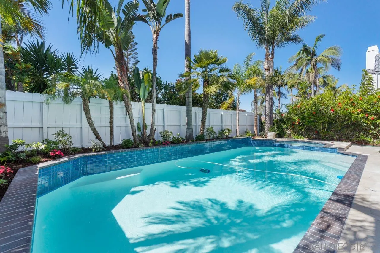 https://cdn.realtyfeed.com/cdn/127/230020442/9855da6697a107b31e654757ec1a9b21.webp