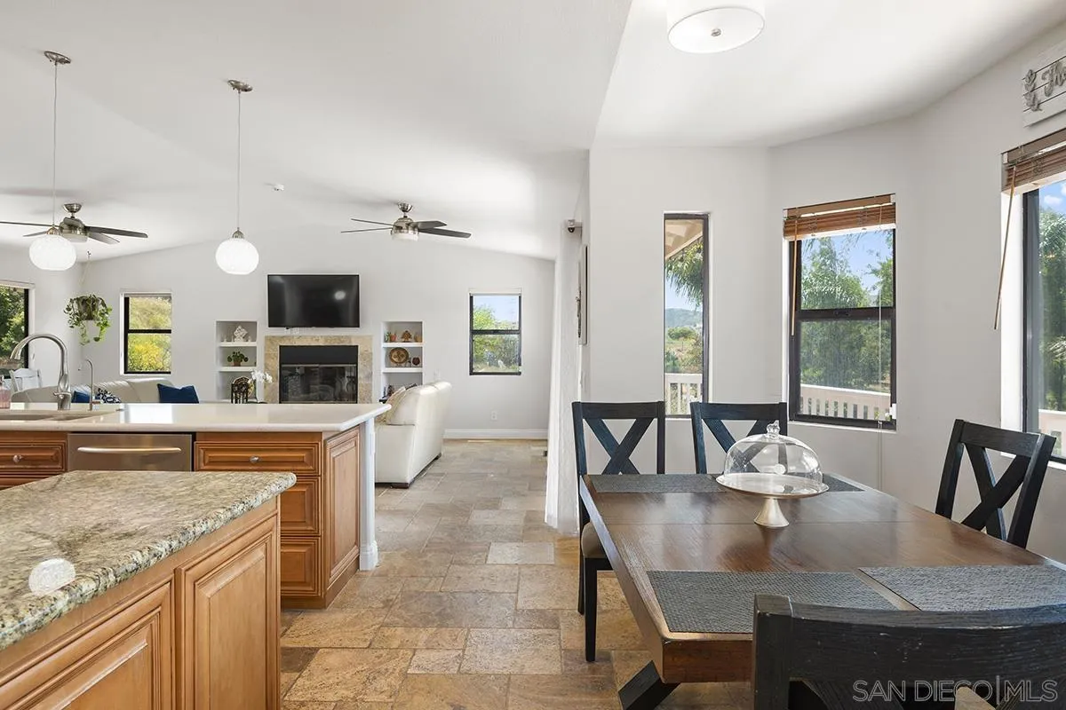 https://cdn.realtyfeed.com/cdn/127/230020646/6dfae9b4b1439818af4c57498b9171c8.webp