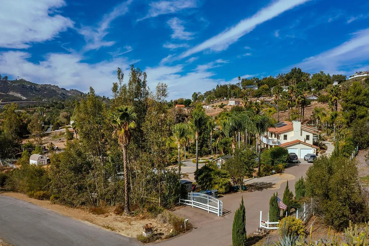 https://cdn.realtyfeed.com/cdn/127/230020646/9392672310e0580b75e38c8f648baae4.webp