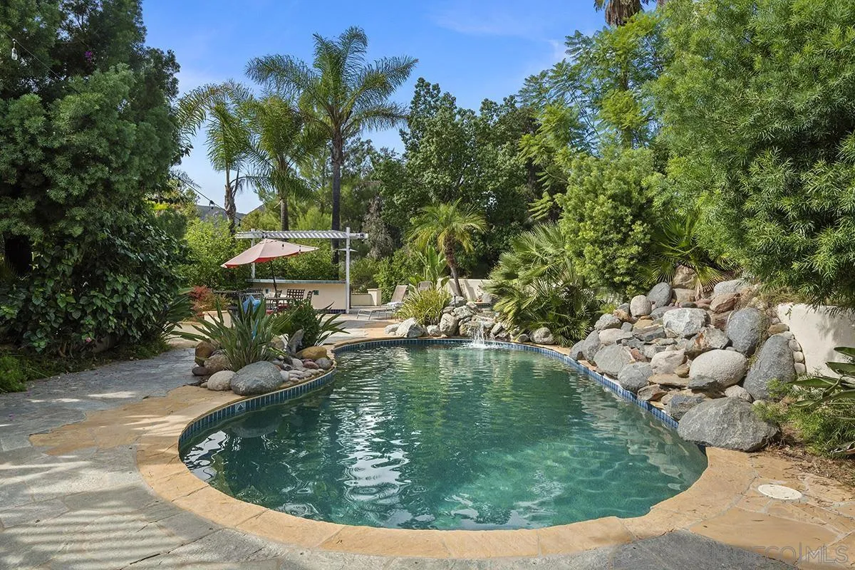 https://cdn.realtyfeed.com/cdn/127/230020646/a6e219fbba5ab4b216cf0a168bcd77b3.webp