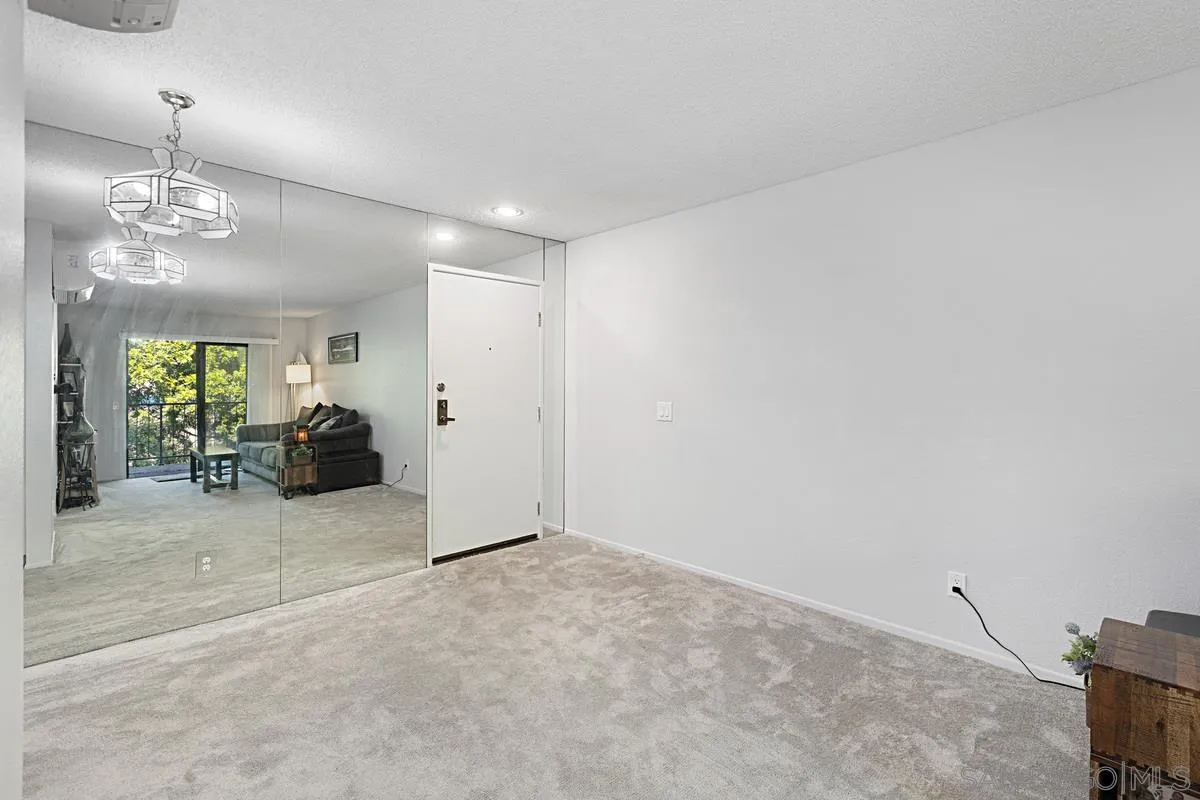 Photo #5: 230020778 Listing 