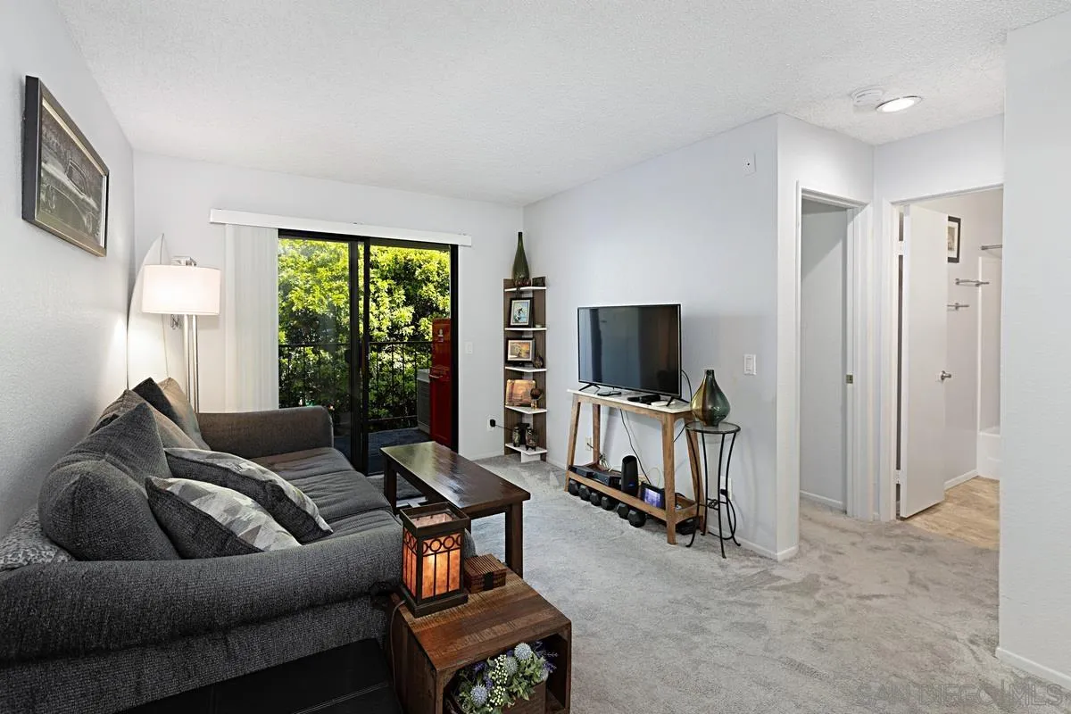 Photo #4: 230020778 Listing 