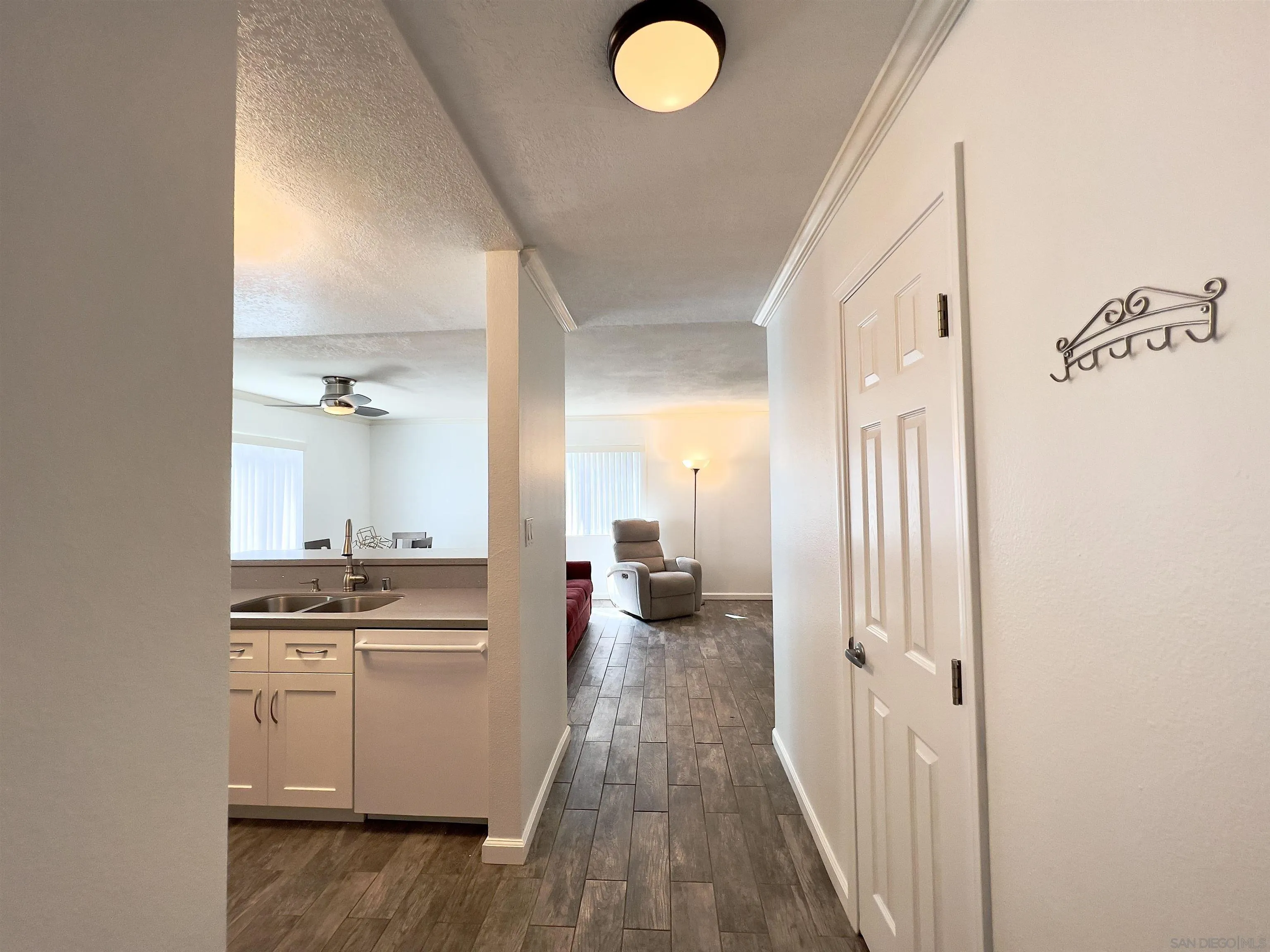 Photo #4: 230020923 Listing 