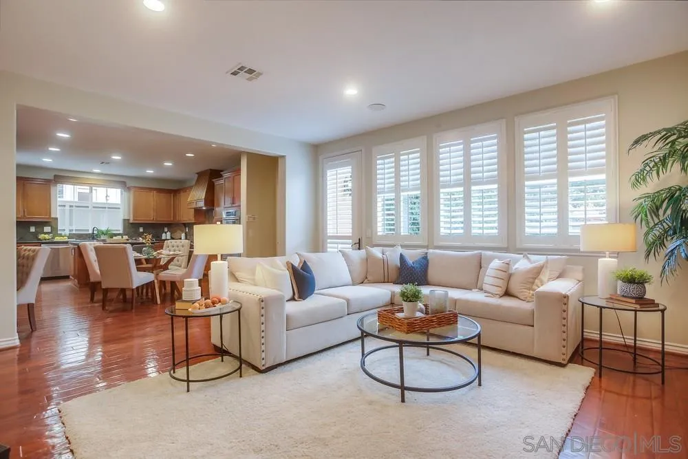 https://cdn.realtyfeed.com/cdn/127/230021027/883c48887b5528aad586cf0ea06f1f03.webp
