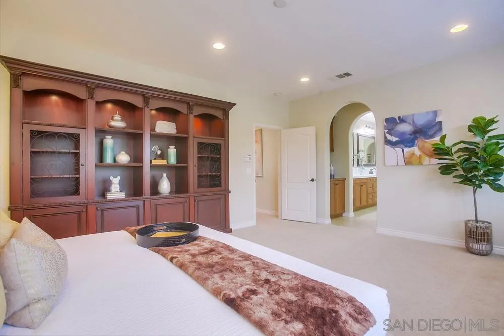 https://cdn.realtyfeed.com/cdn/127/230021027/90b357bb763111537973b2c6f790f49a.webp