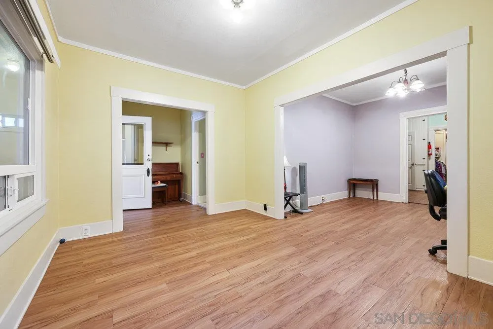 https://cdn.realtyfeed.com/cdn/127/230021149/e9392cde8dd11598201864509193bd64.webp