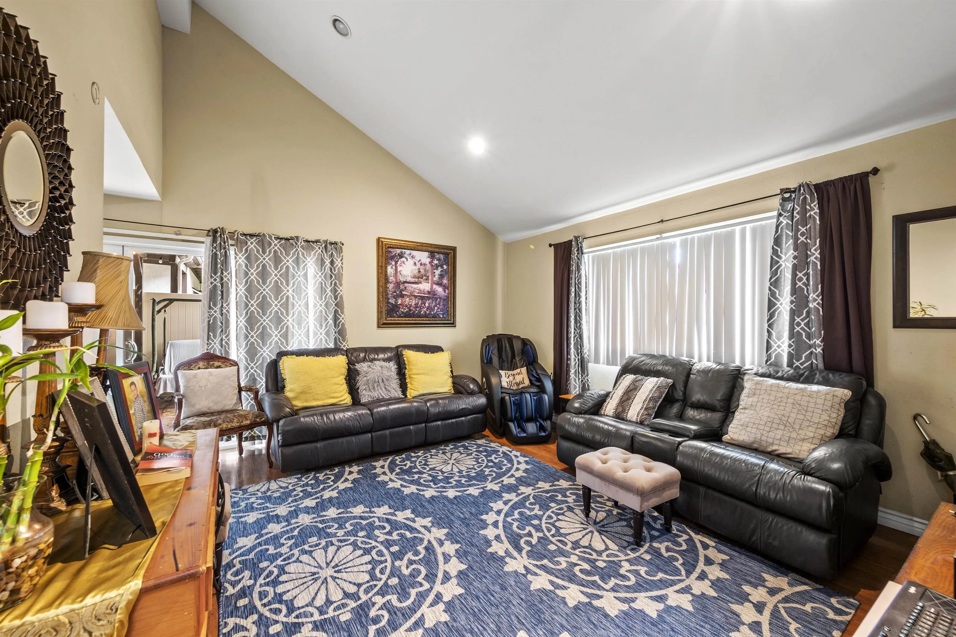 Photo #5: 230021194 Listing 