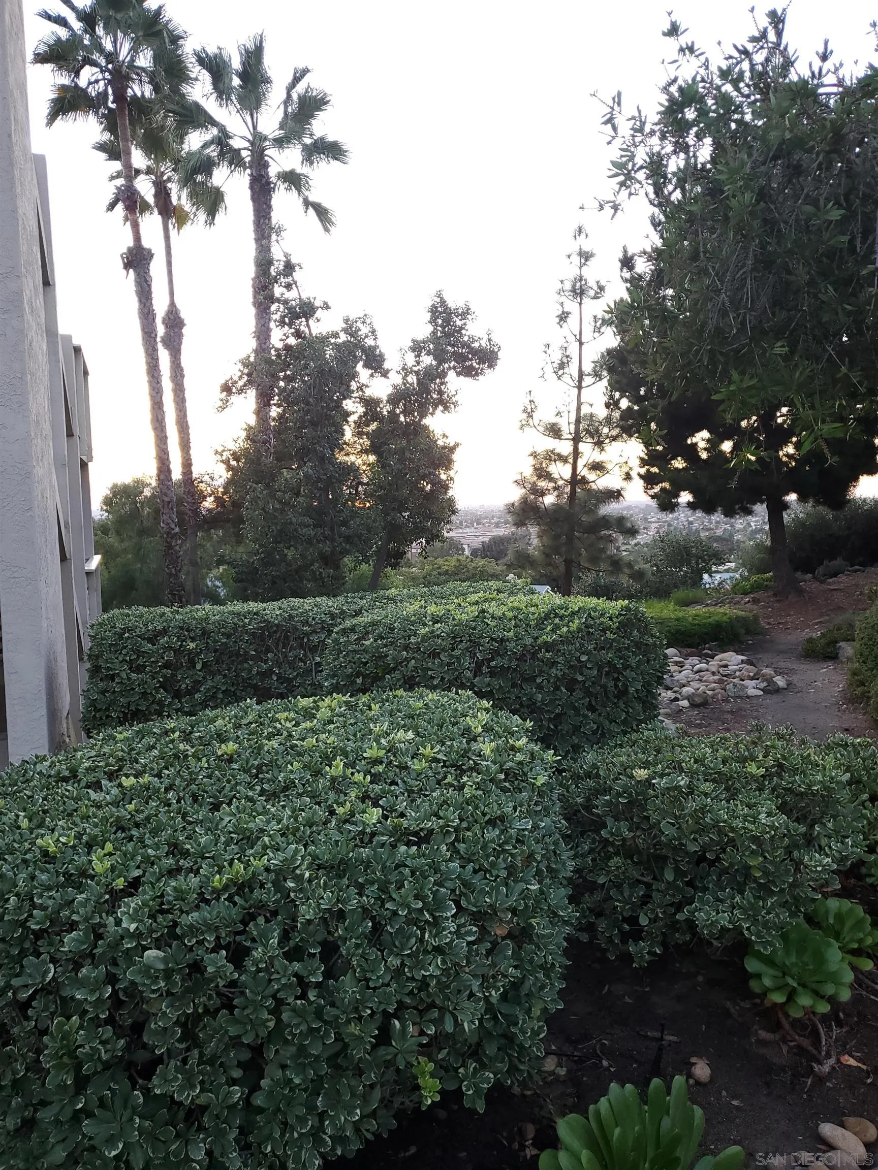 https://cdn.realtyfeed.com/cdn/127/230021266/7ebc09118f17b63fd6b460538aff130a.webp